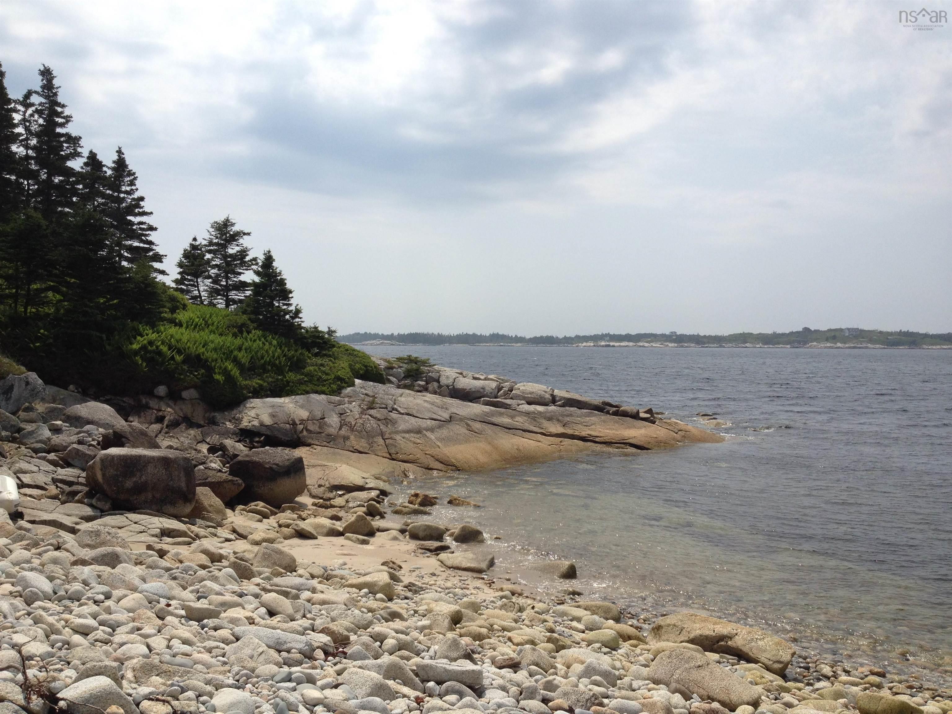 $950,000.00: 5 Black Point Drive, Blind Bay