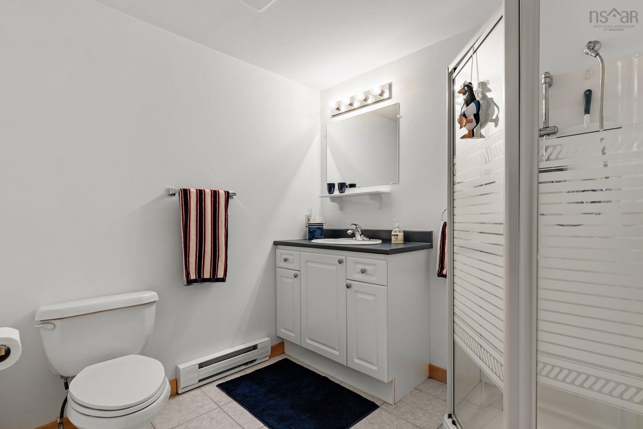 $950,000.00: 5 Black Point Drive, Blind Bay