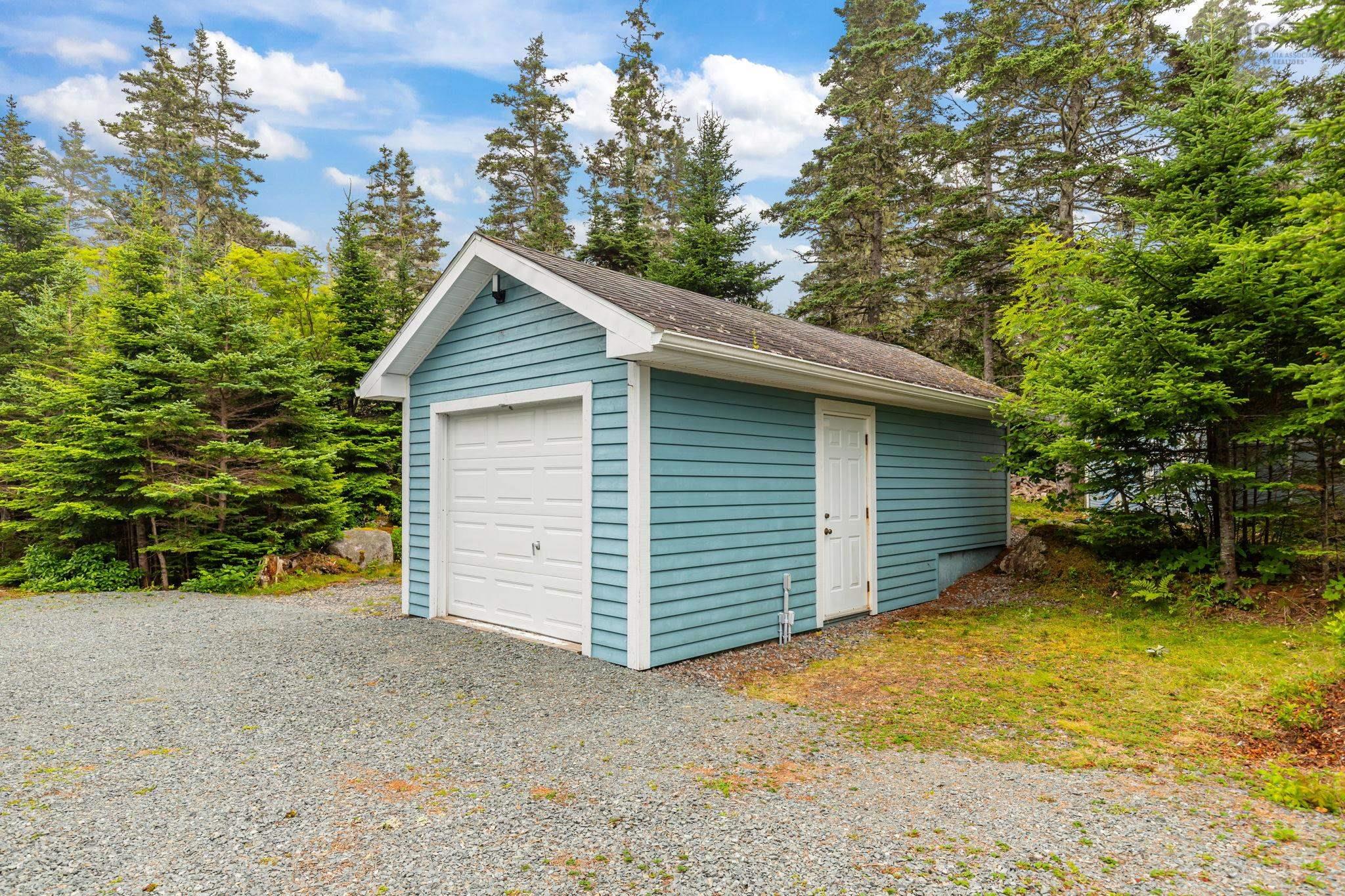 $950,000.00: 5 Black Point Drive, Blind Bay