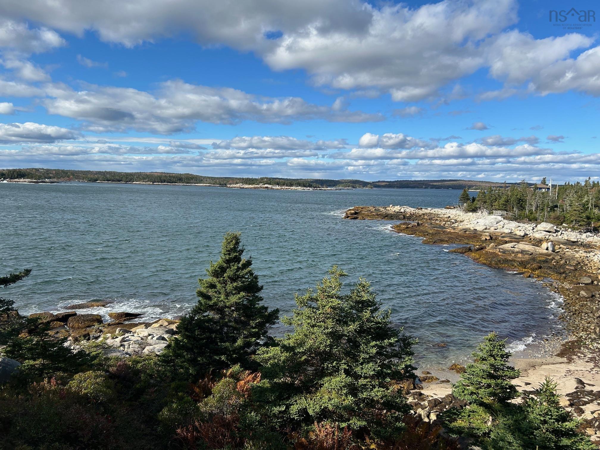 $950,000.00: 5 Black Point Drive, Blind Bay