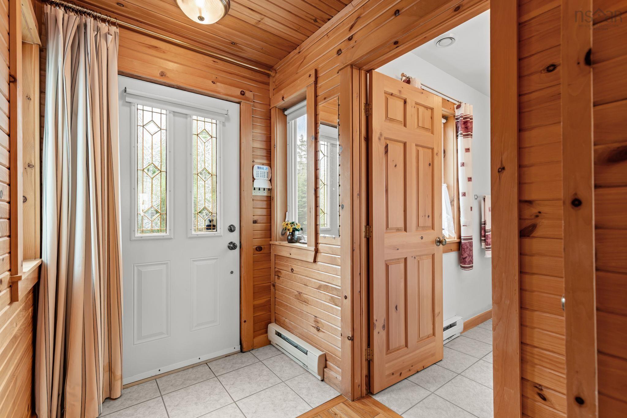 $950,000.00: 5 Black Point Drive, Blind Bay