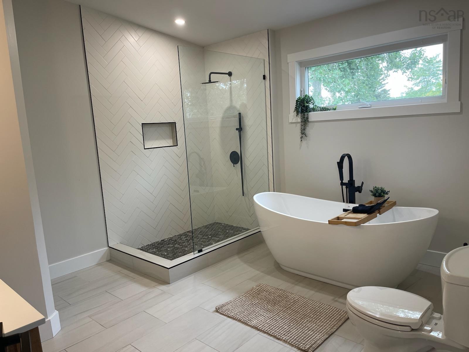 $499,000.00: #5 87 old orchard lane Beaverdam lake, Beaver Dam