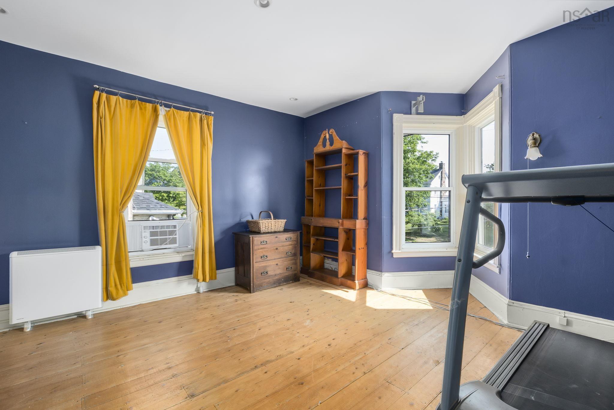 $435,000.00: 328 King Street, Windsor