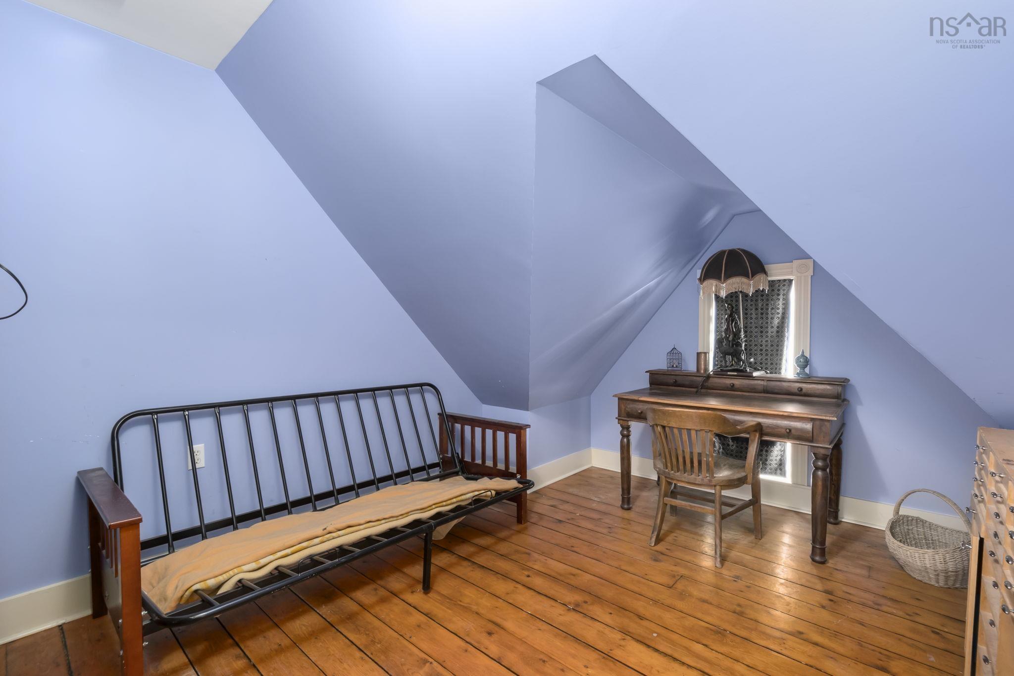 $435,000.00: 328 King Street, Windsor