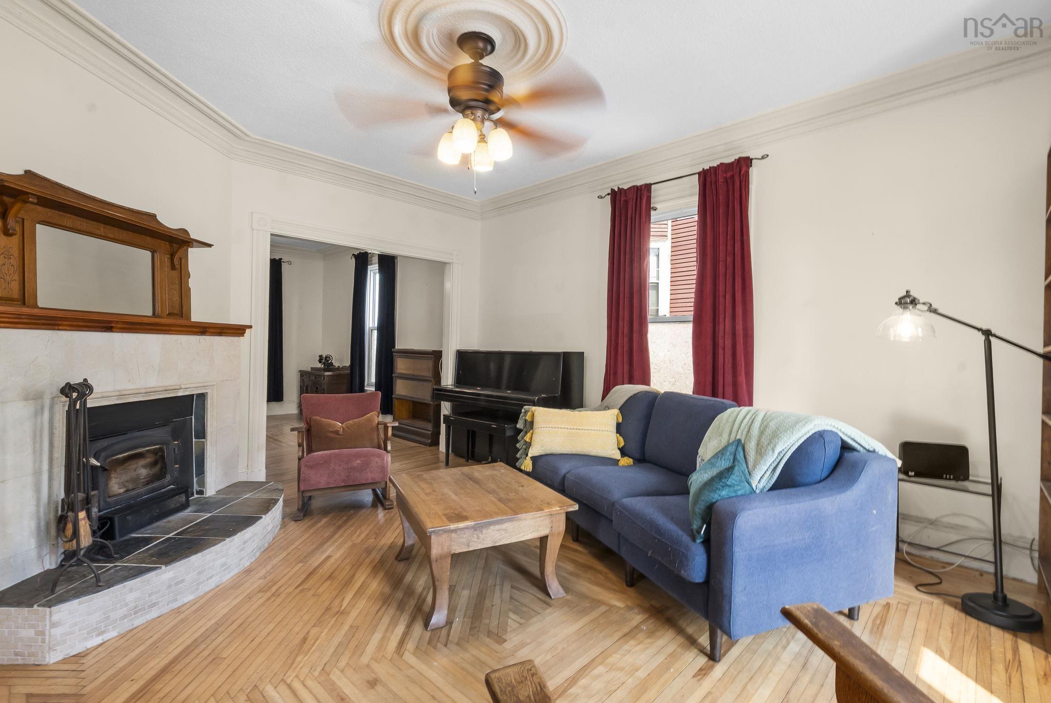 $435,000.00: 328 King Street, Windsor