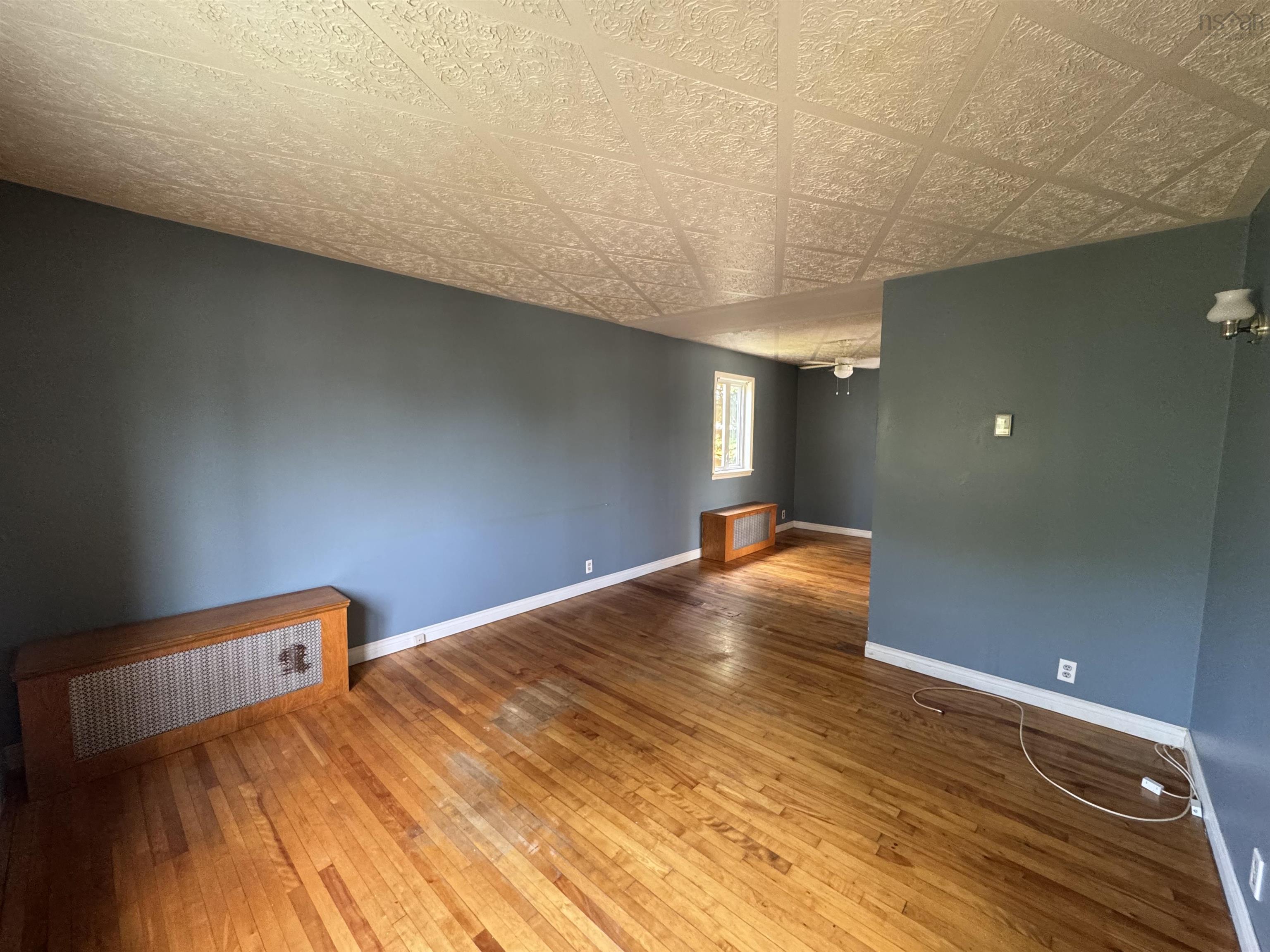 $169,900.00: 233 Douglas Avenue, Glace Bay