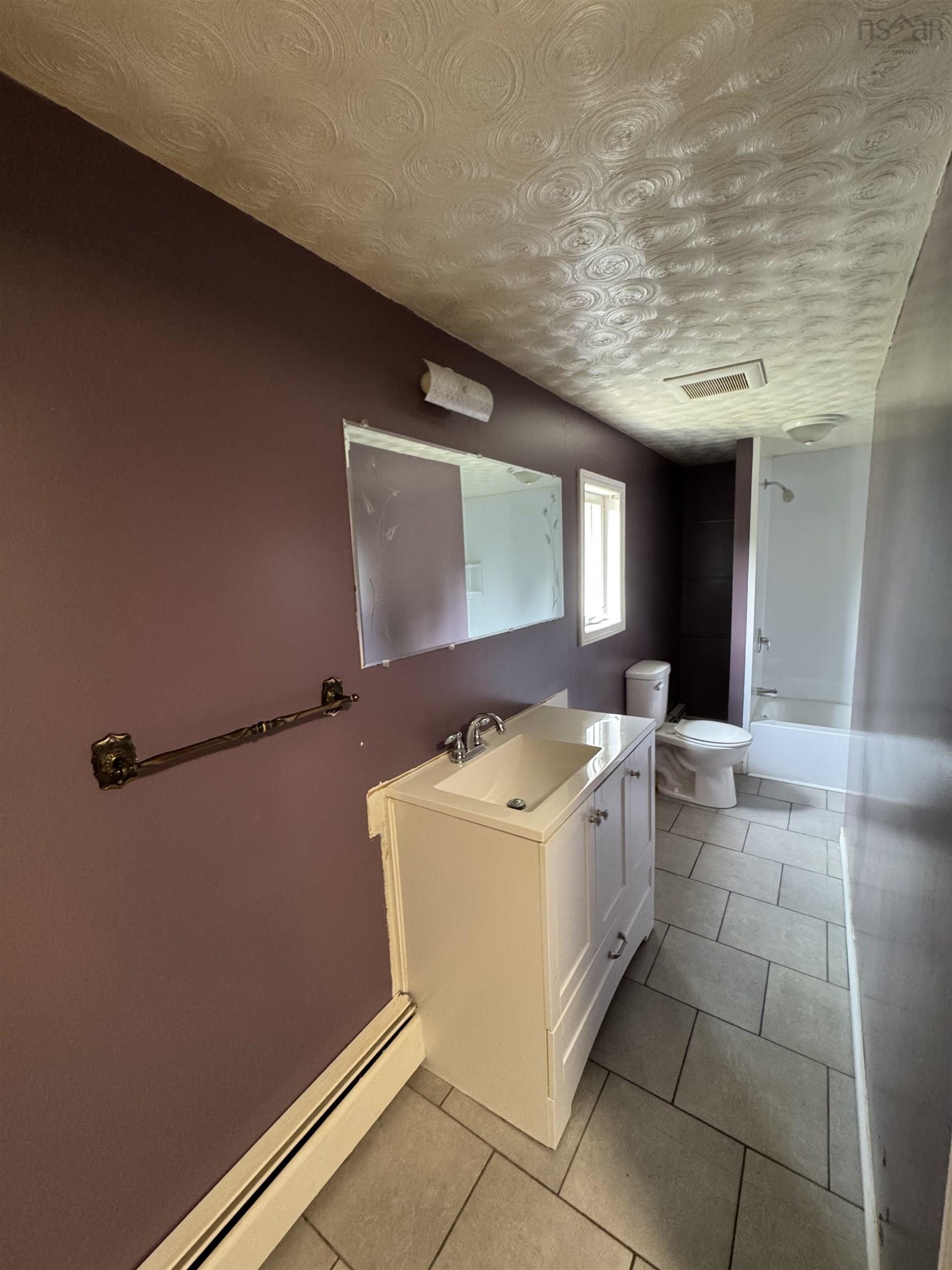 $169,900.00: 233 Douglas Avenue, Glace Bay