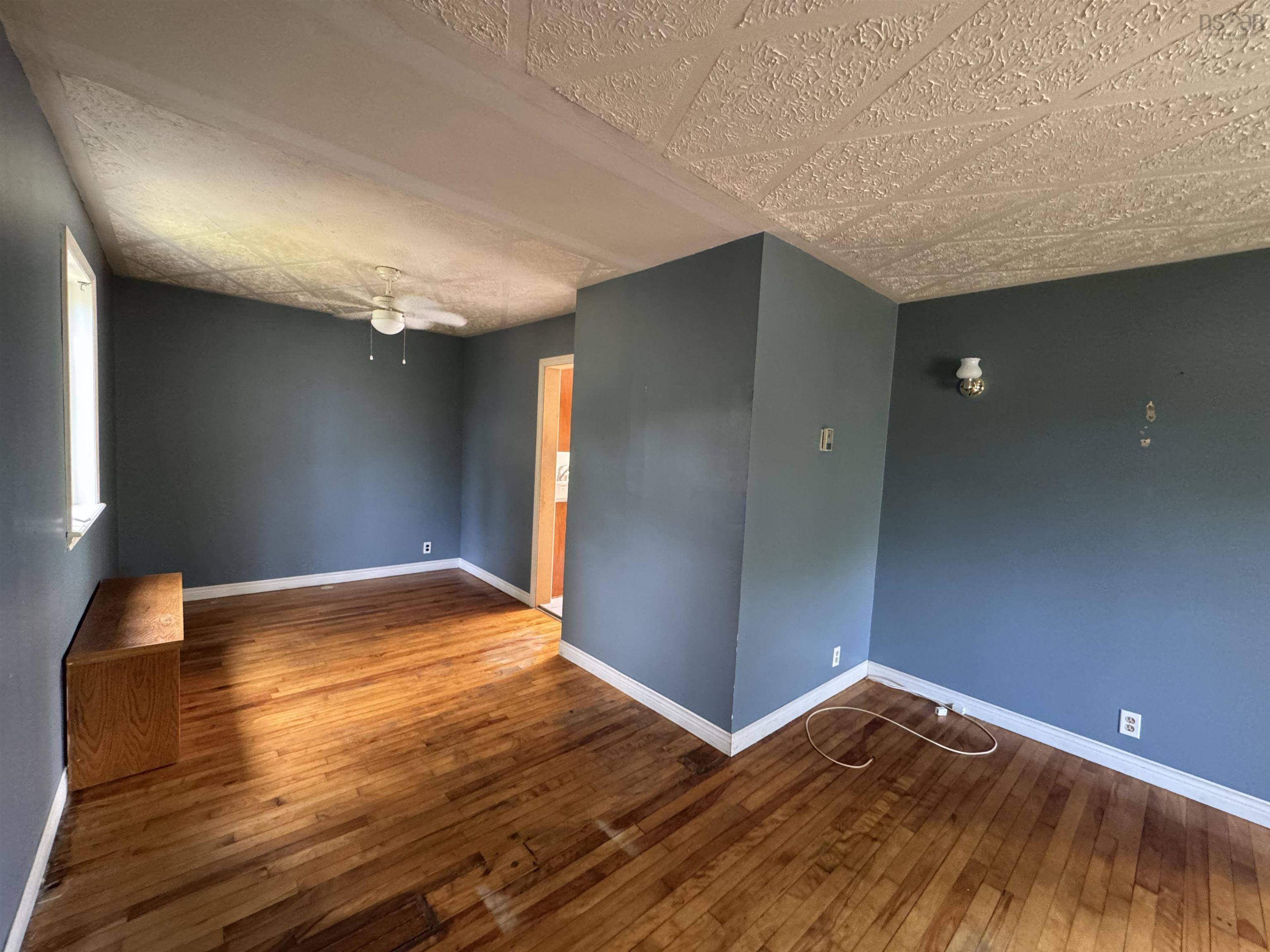 $169,900.00: 233 Douglas Avenue, Glace Bay