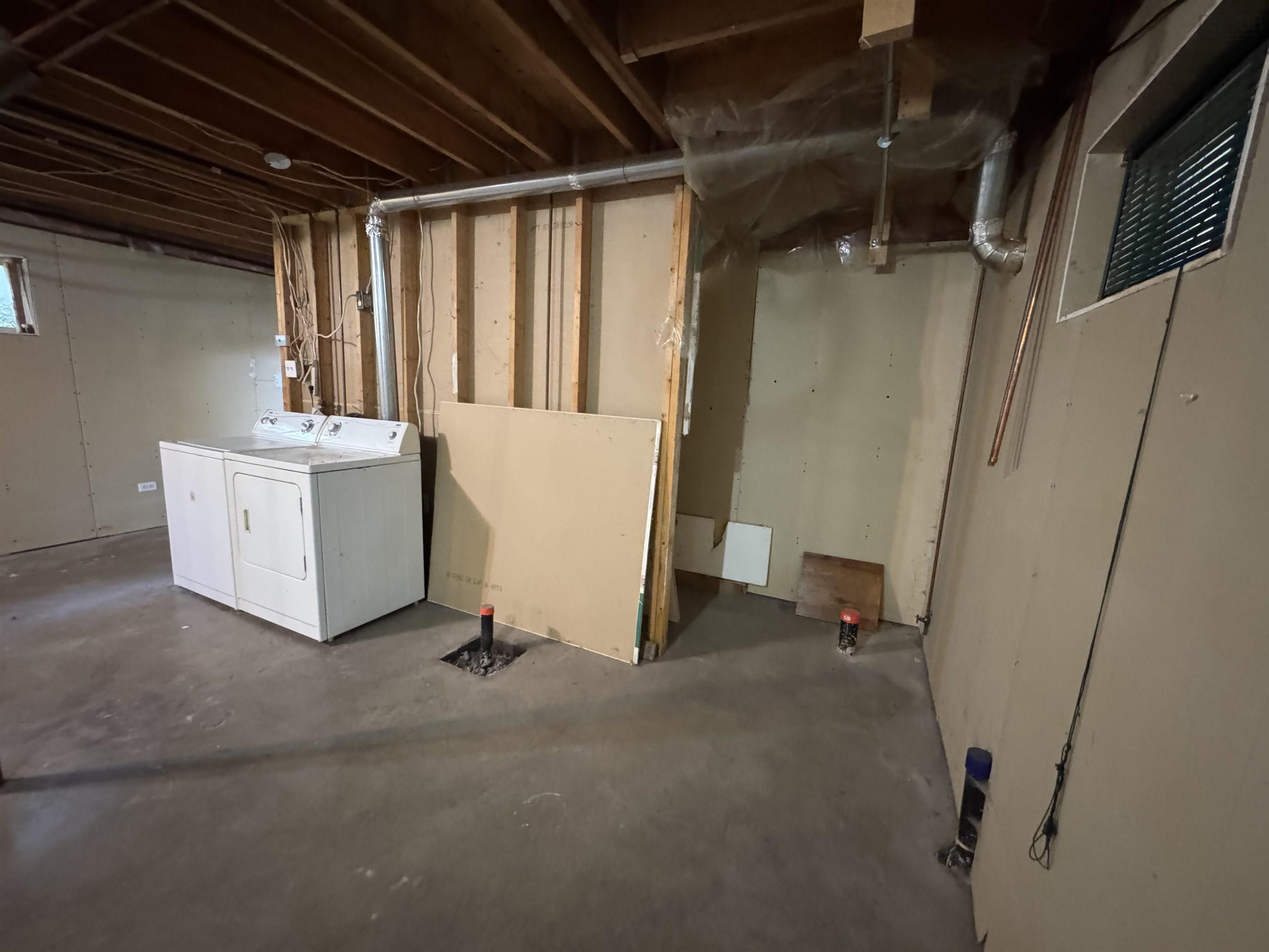 $169,900.00: 233 Douglas Avenue, Glace Bay