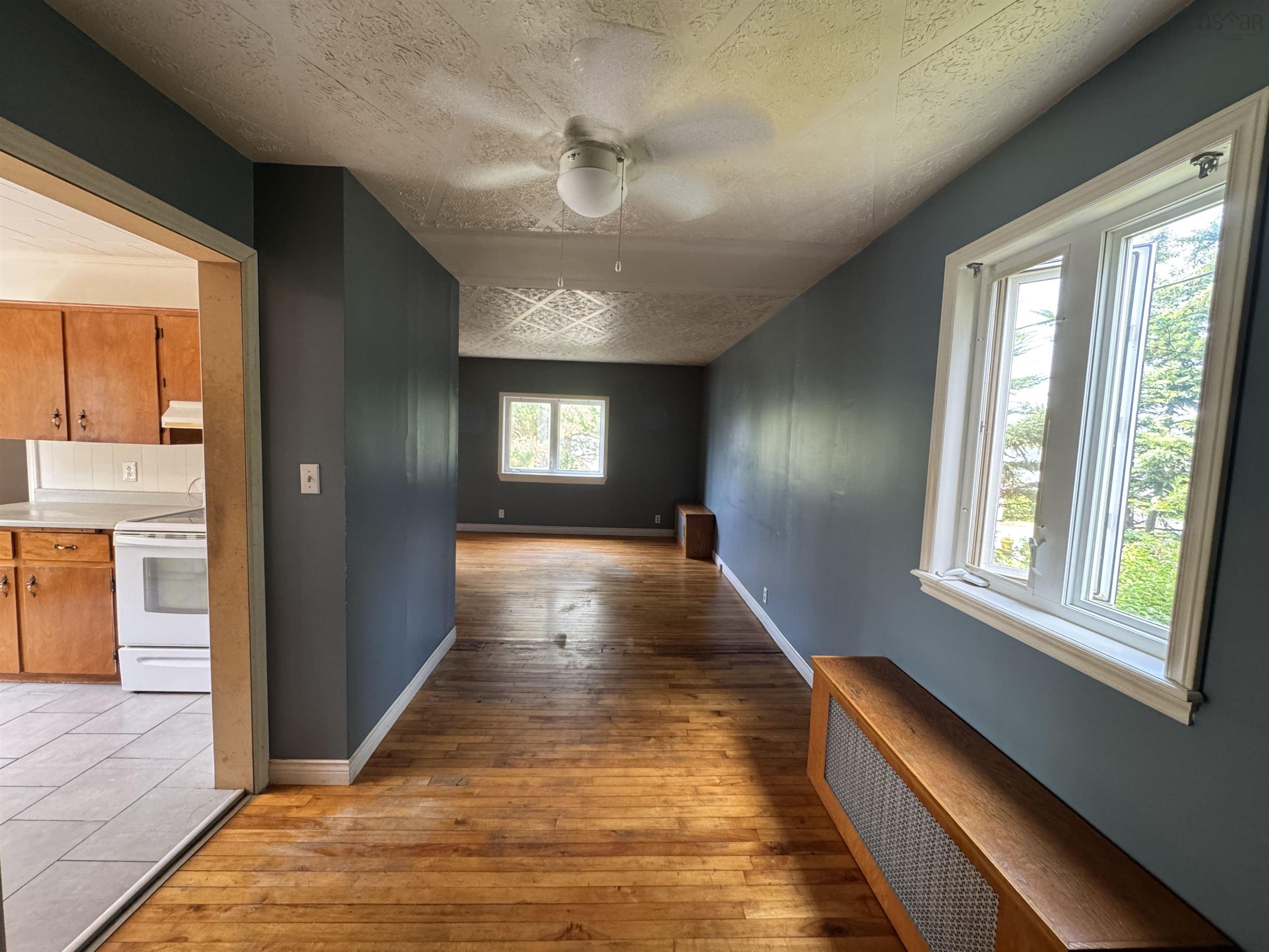 $169,900.00: 233 Douglas Avenue, Glace Bay