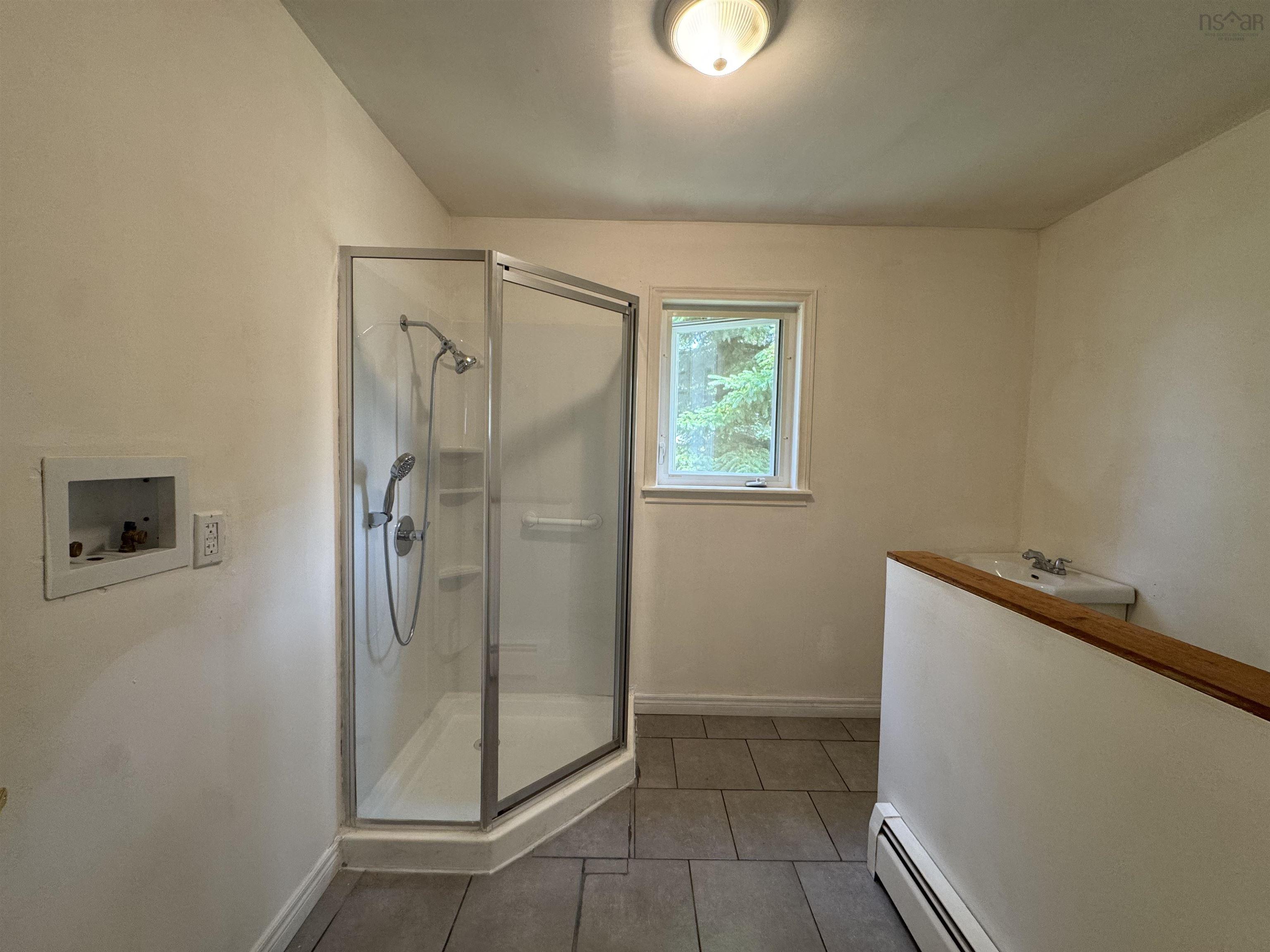 $169,900.00: 233 Douglas Avenue, Glace Bay