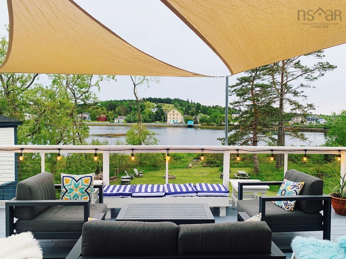 $699,900.00: 235 North Side Road, Riverport