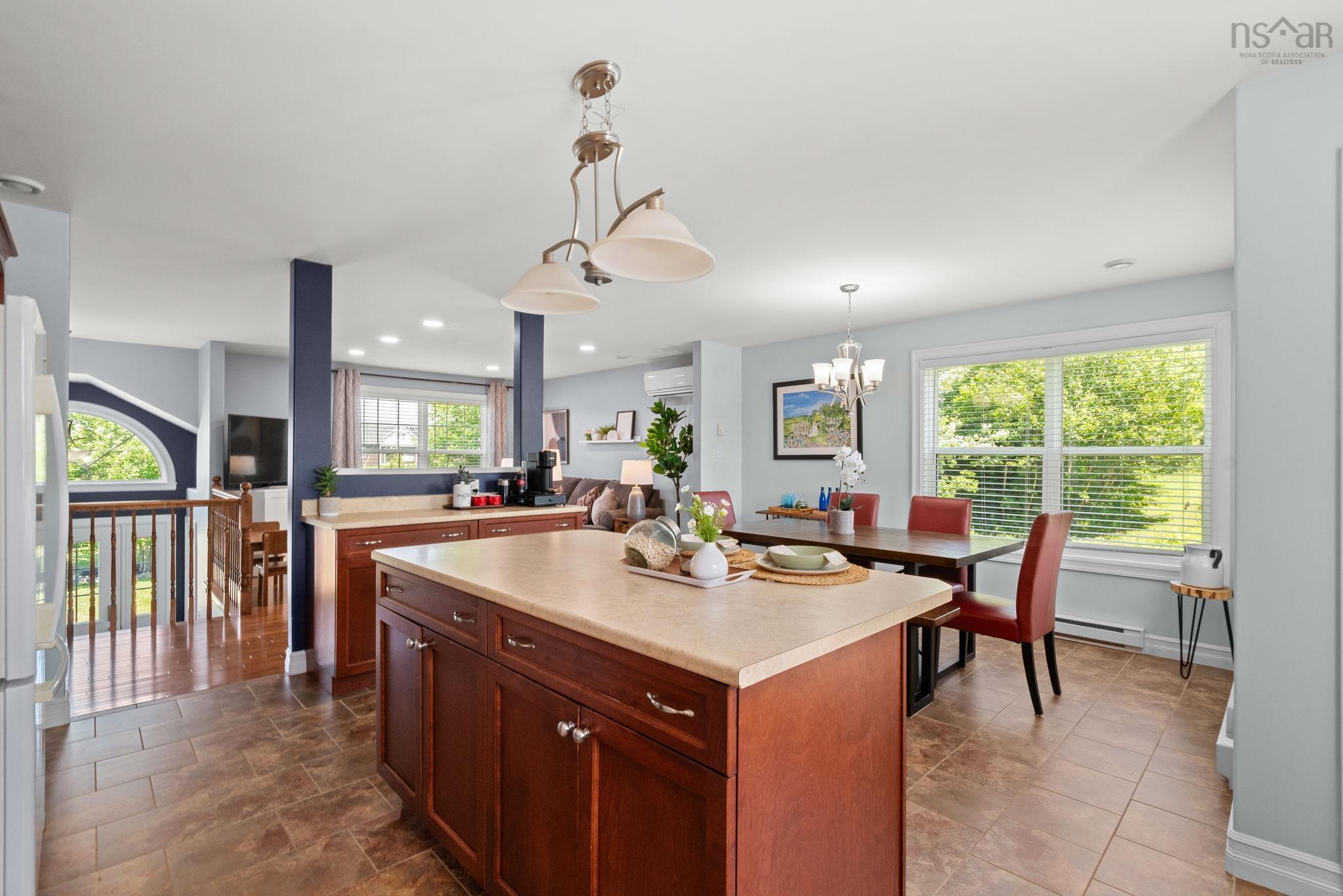 $674,900.00: 285 Gammon Lake Drive, Lawrencetown