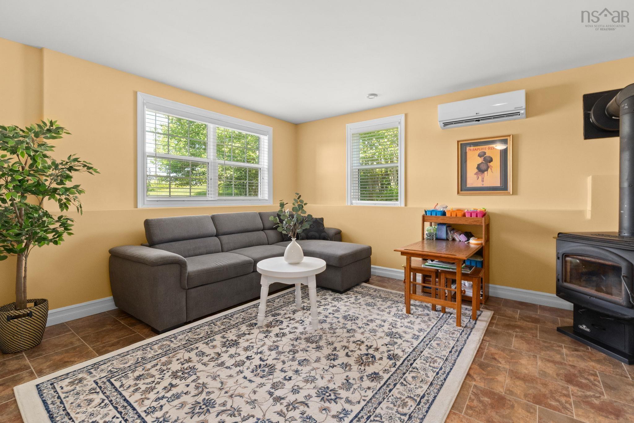 $674,900.00: 285 Gammon Lake Drive, Lawrencetown