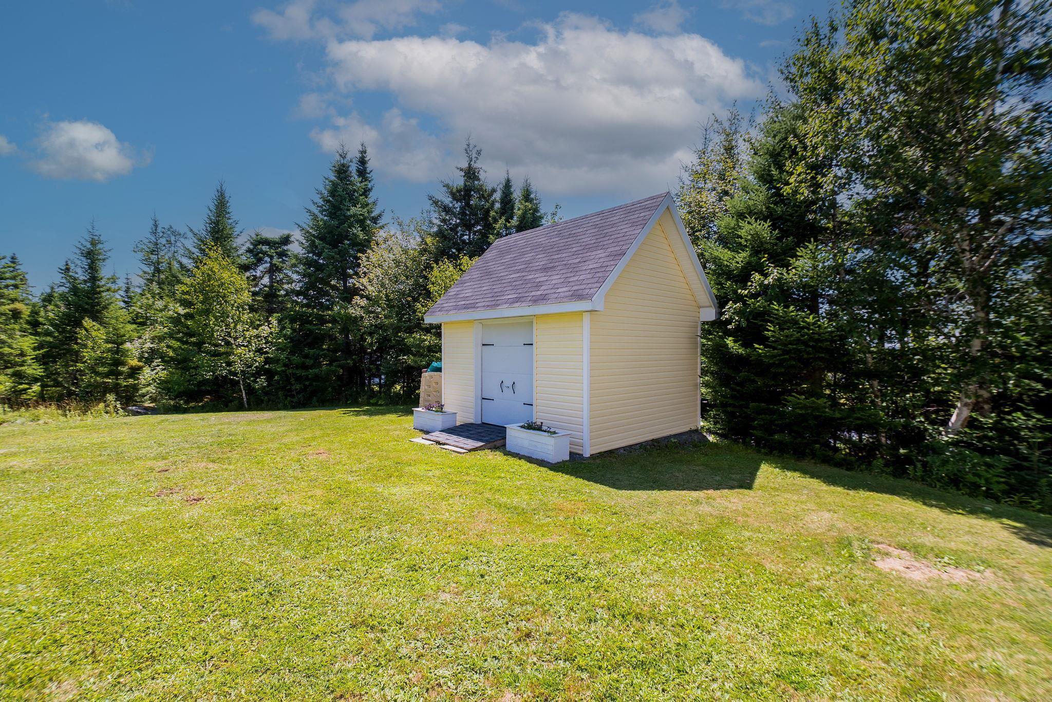 $674,900.00: 285 Gammon Lake Drive, Lawrencetown