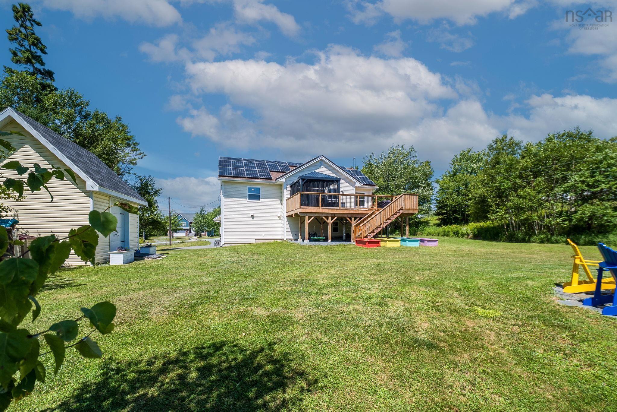 $674,900.00: 285 Gammon Lake Drive, Lawrencetown