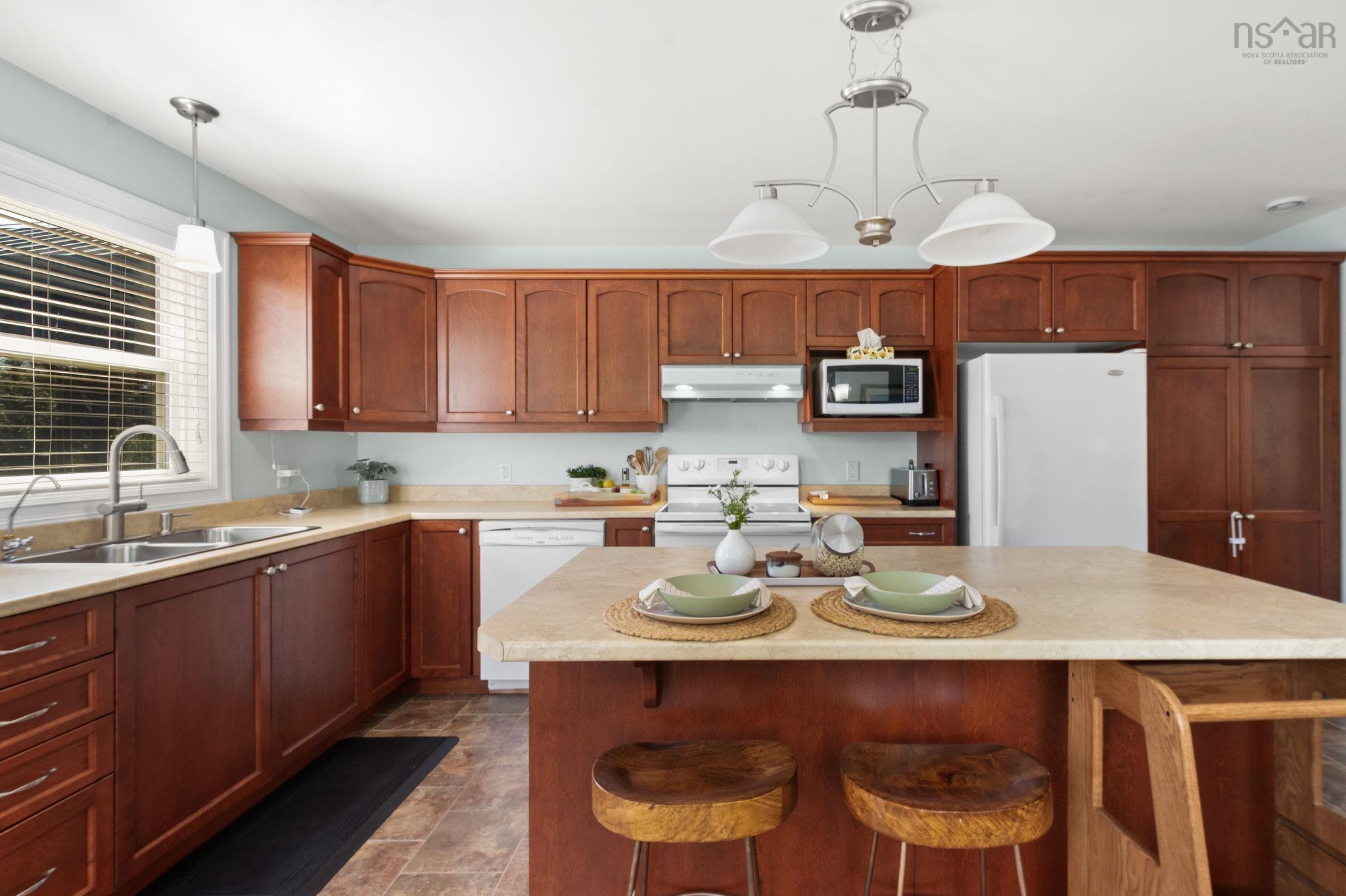 $674,900.00: 285 Gammon Lake Drive, Lawrencetown