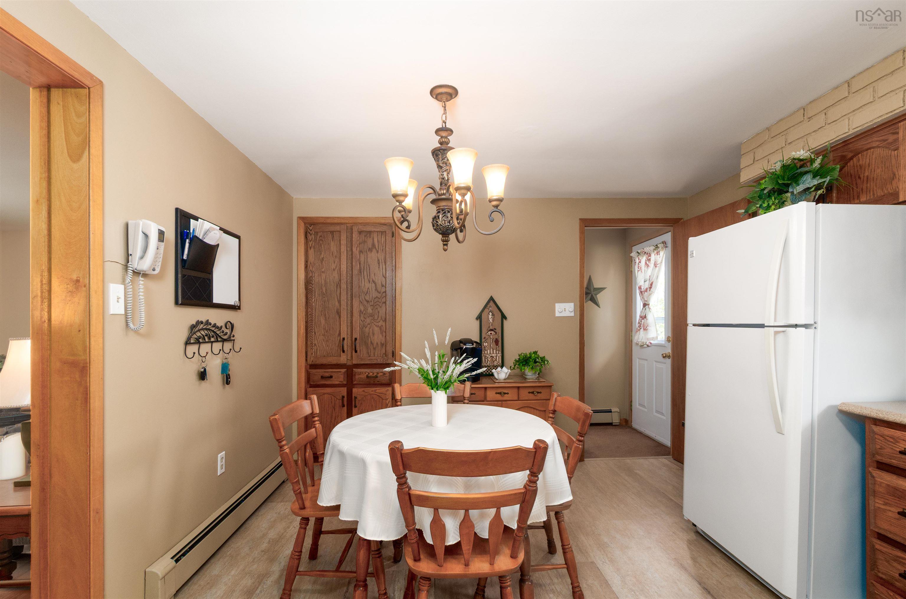 $475,000.00: 274 Poplar Drive, Cole Harbour