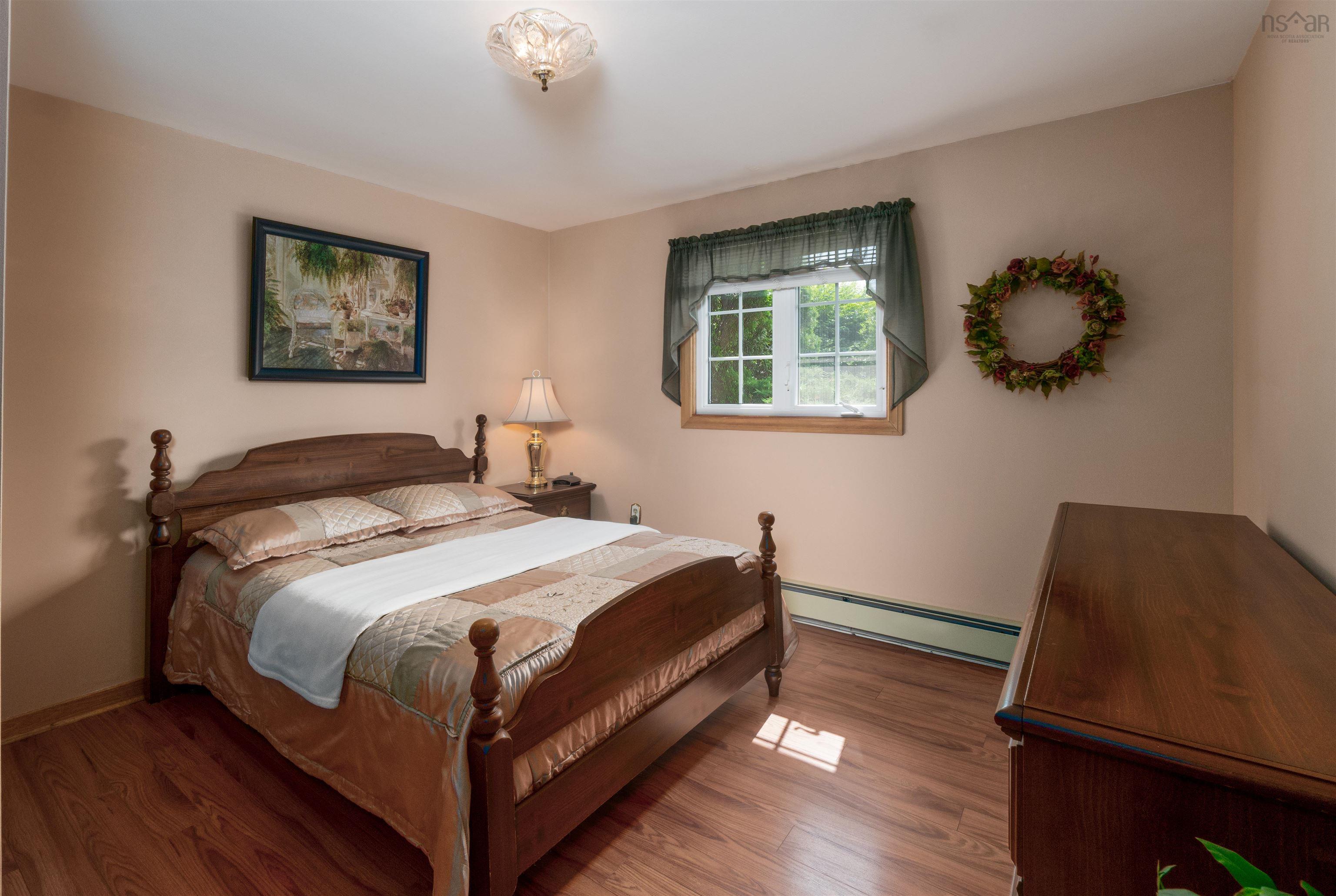 $475,000.00: 274 Poplar Drive, Cole Harbour