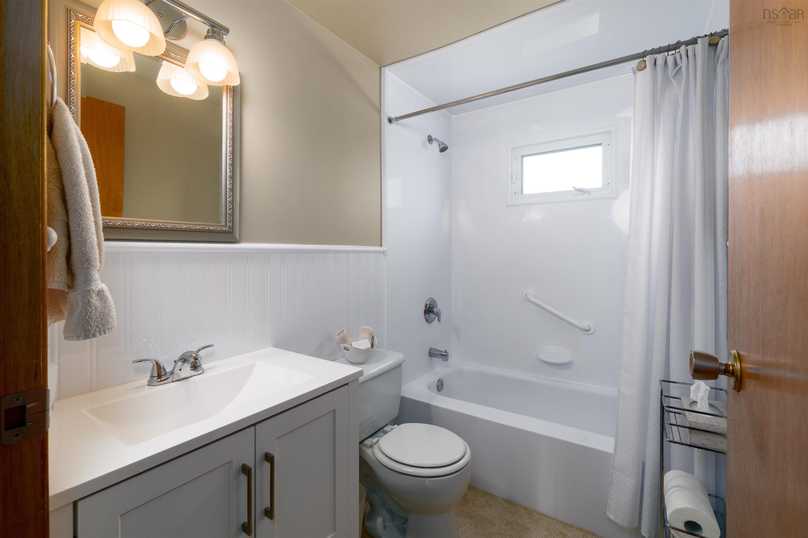 $475,000.00: 274 Poplar Drive, Cole Harbour