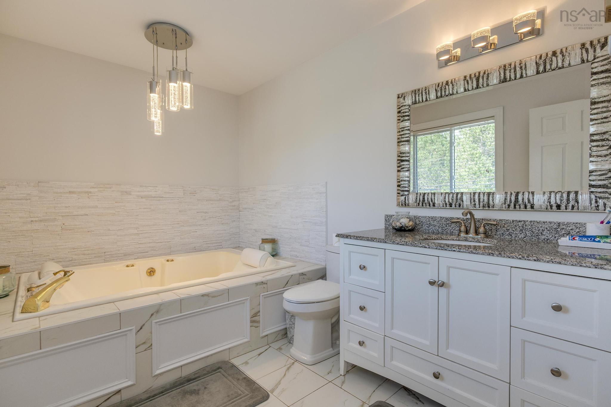 $719,000.00: 121 Greenwich Drive, Dartmouth