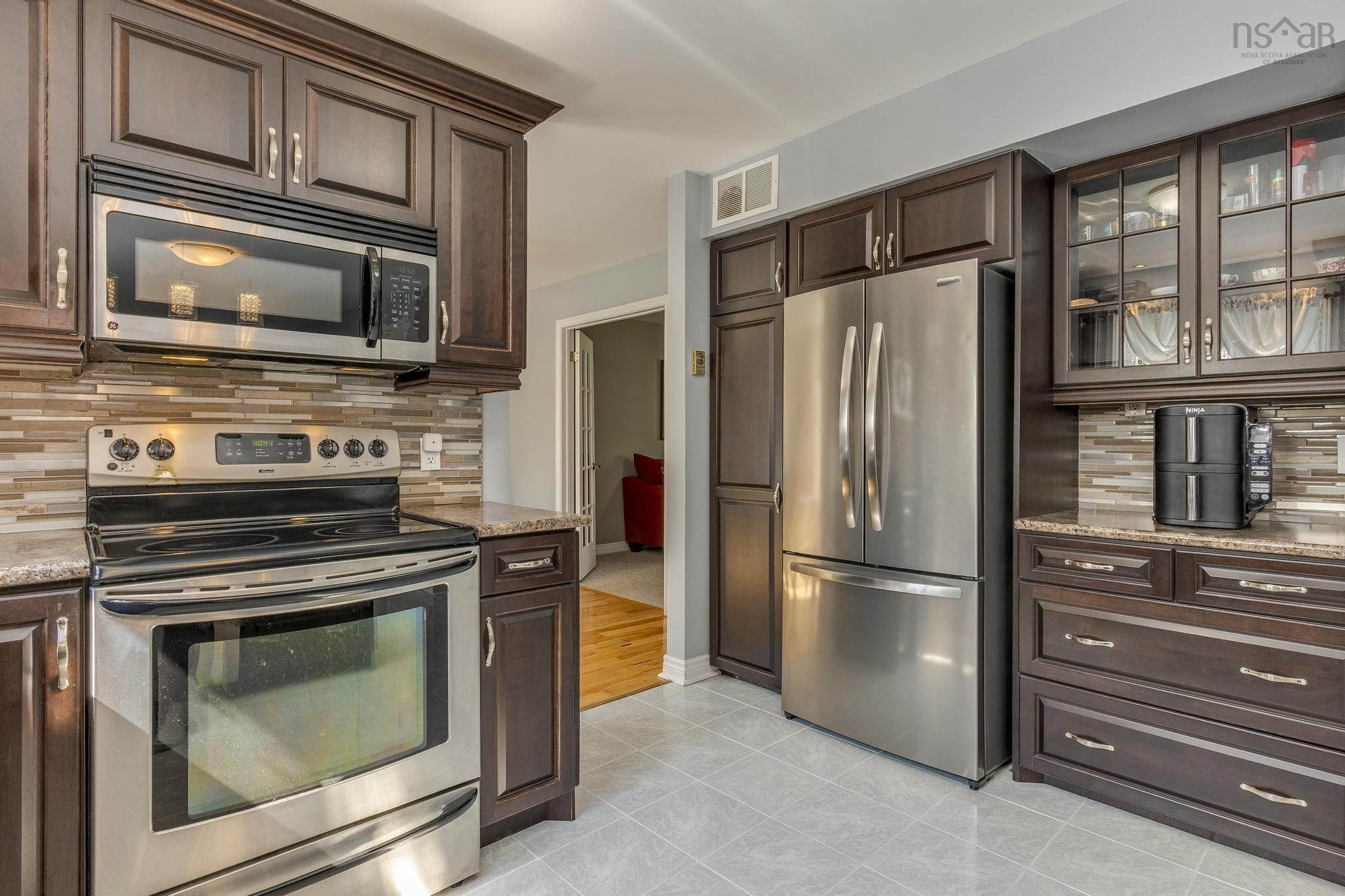 $719,000.00: 121 Greenwich Drive, Dartmouth