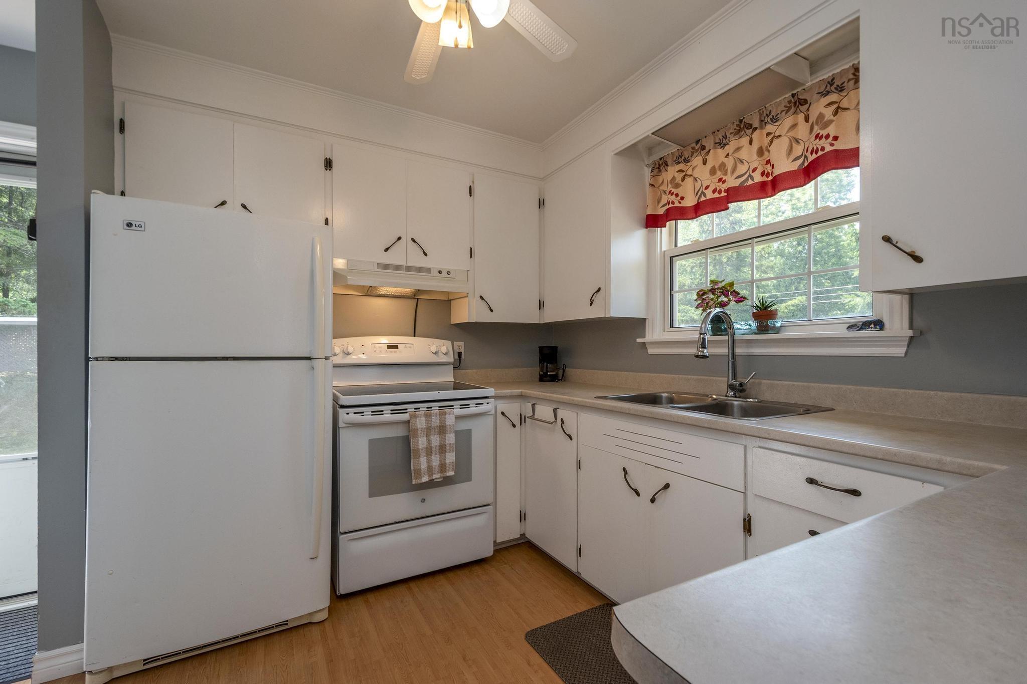 $359,900.00: 15 Catherine Crescent, New Minas