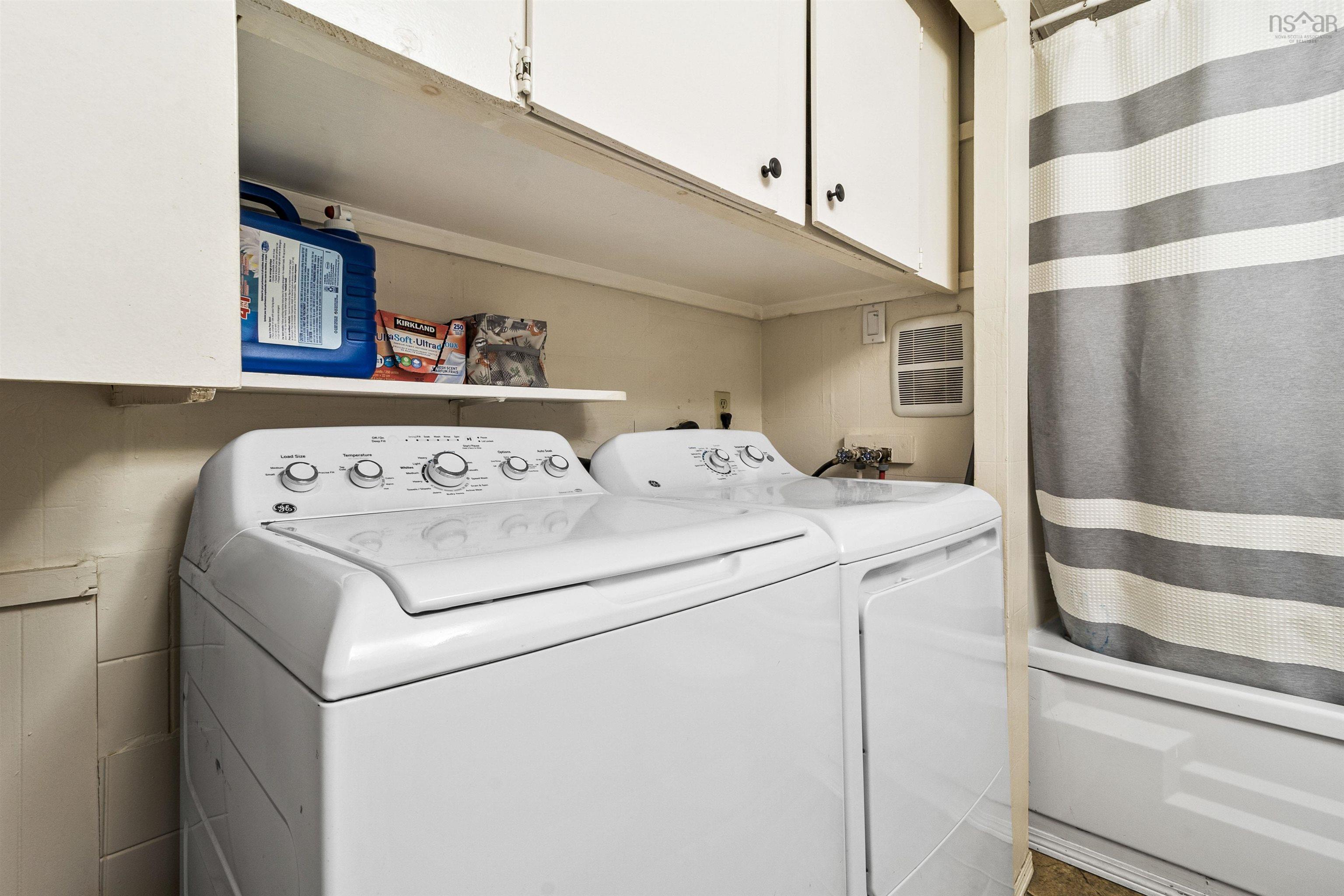 $299,900.00: 777 Collier Road E, Ardoise