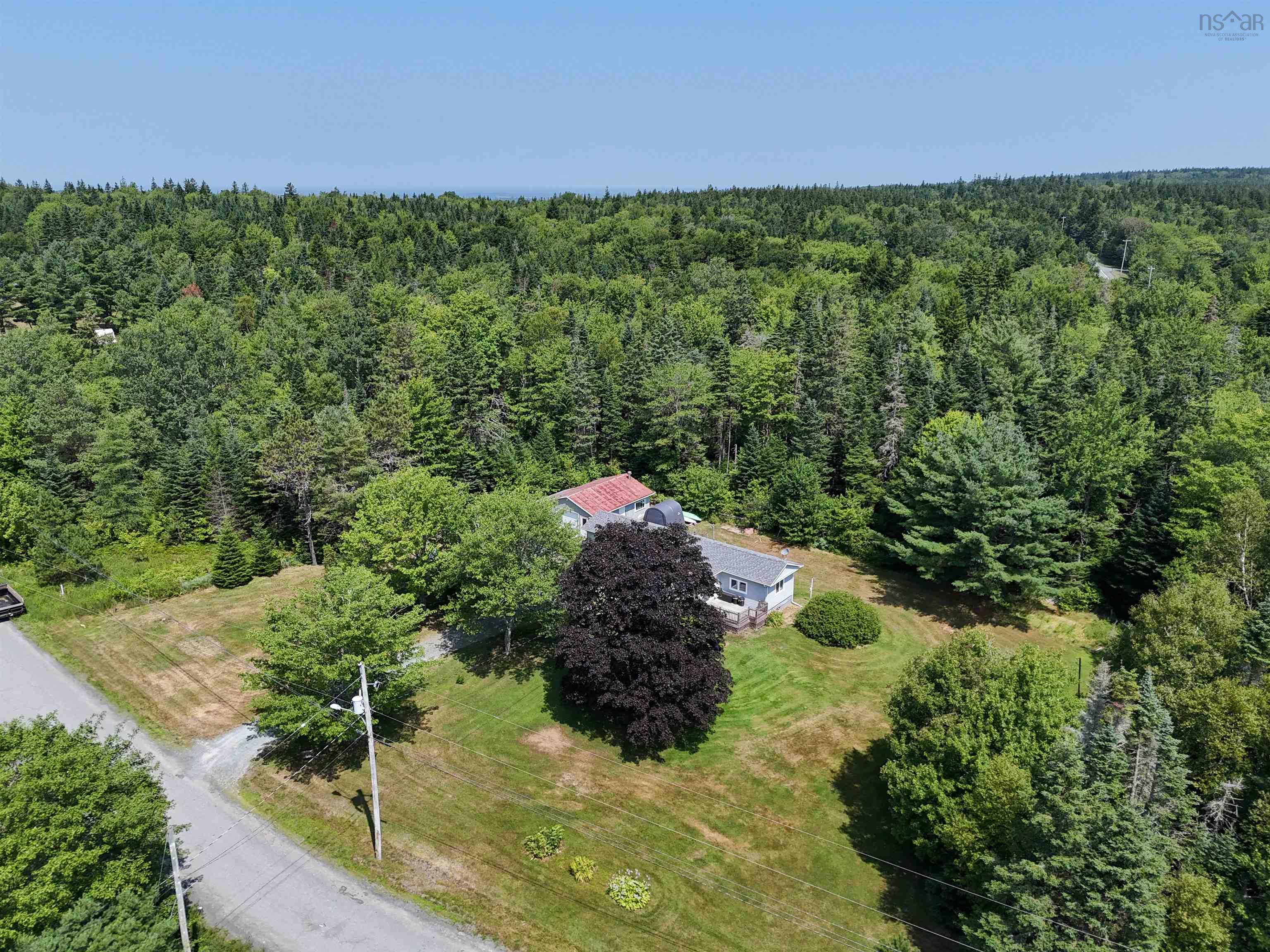 $299,900.00: 777 Collier Road E, Ardoise