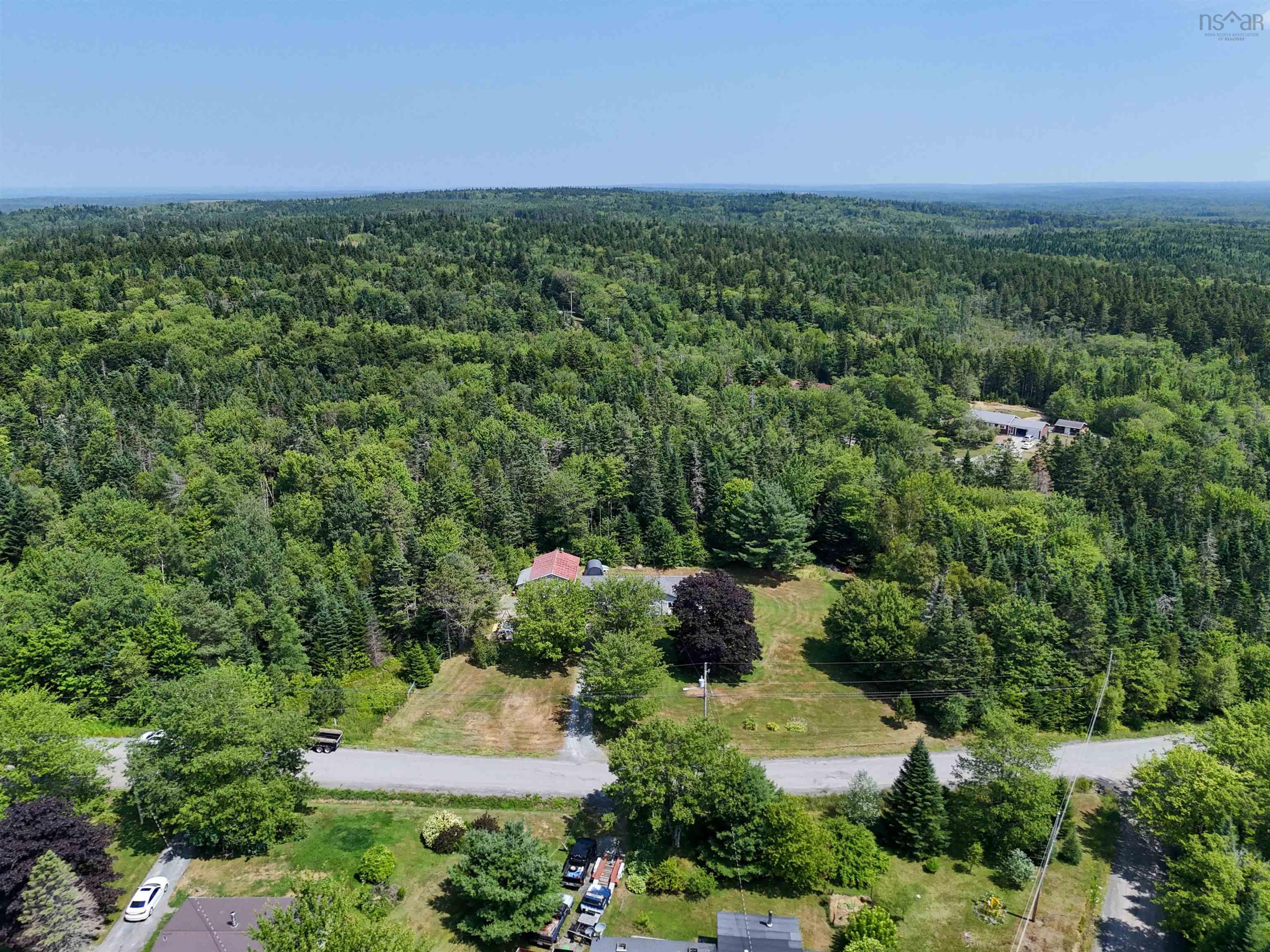 $299,900.00: 777 Collier Road E, Ardoise