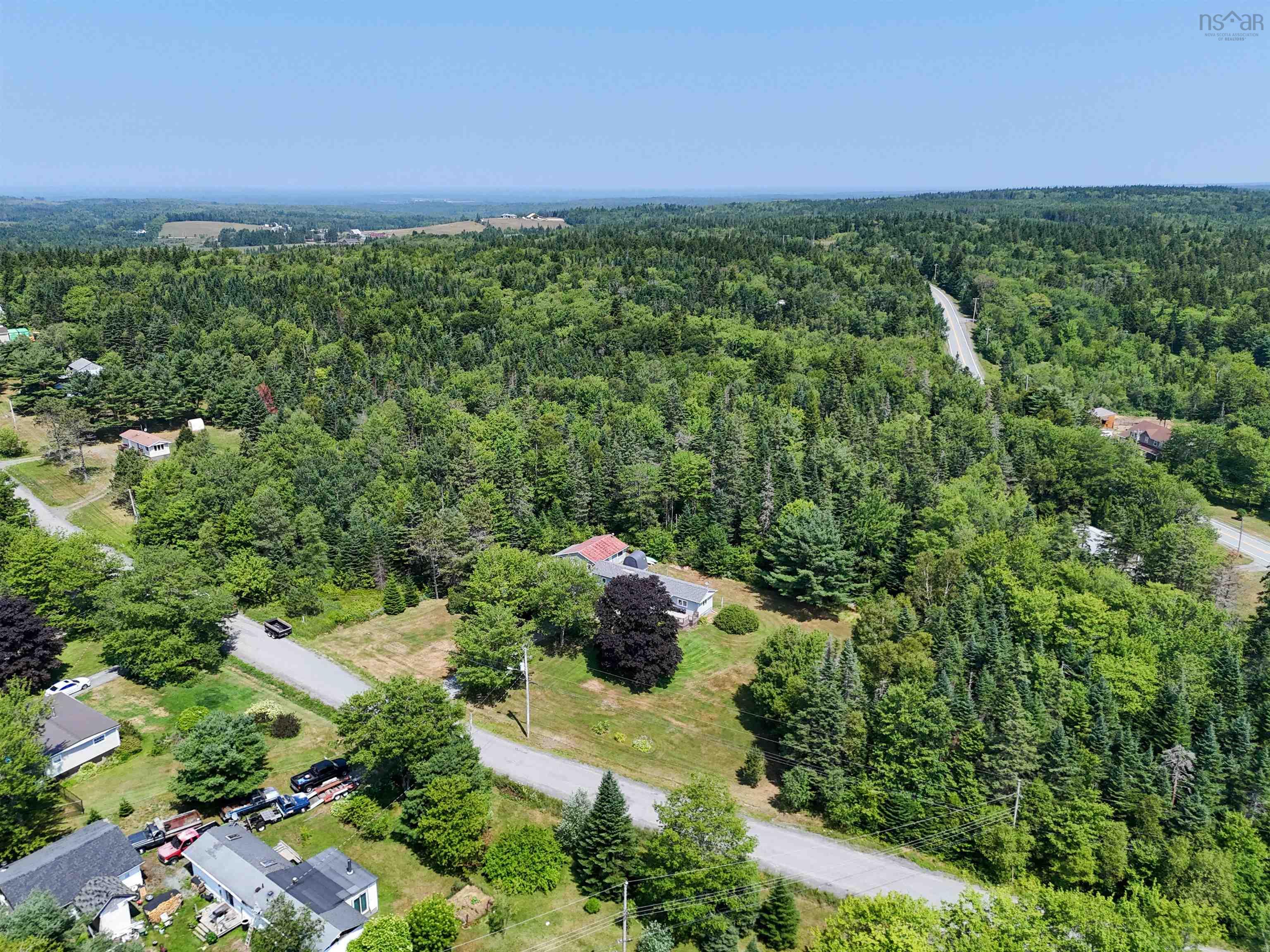 $299,900.00: 777 Collier Road E, Ardoise