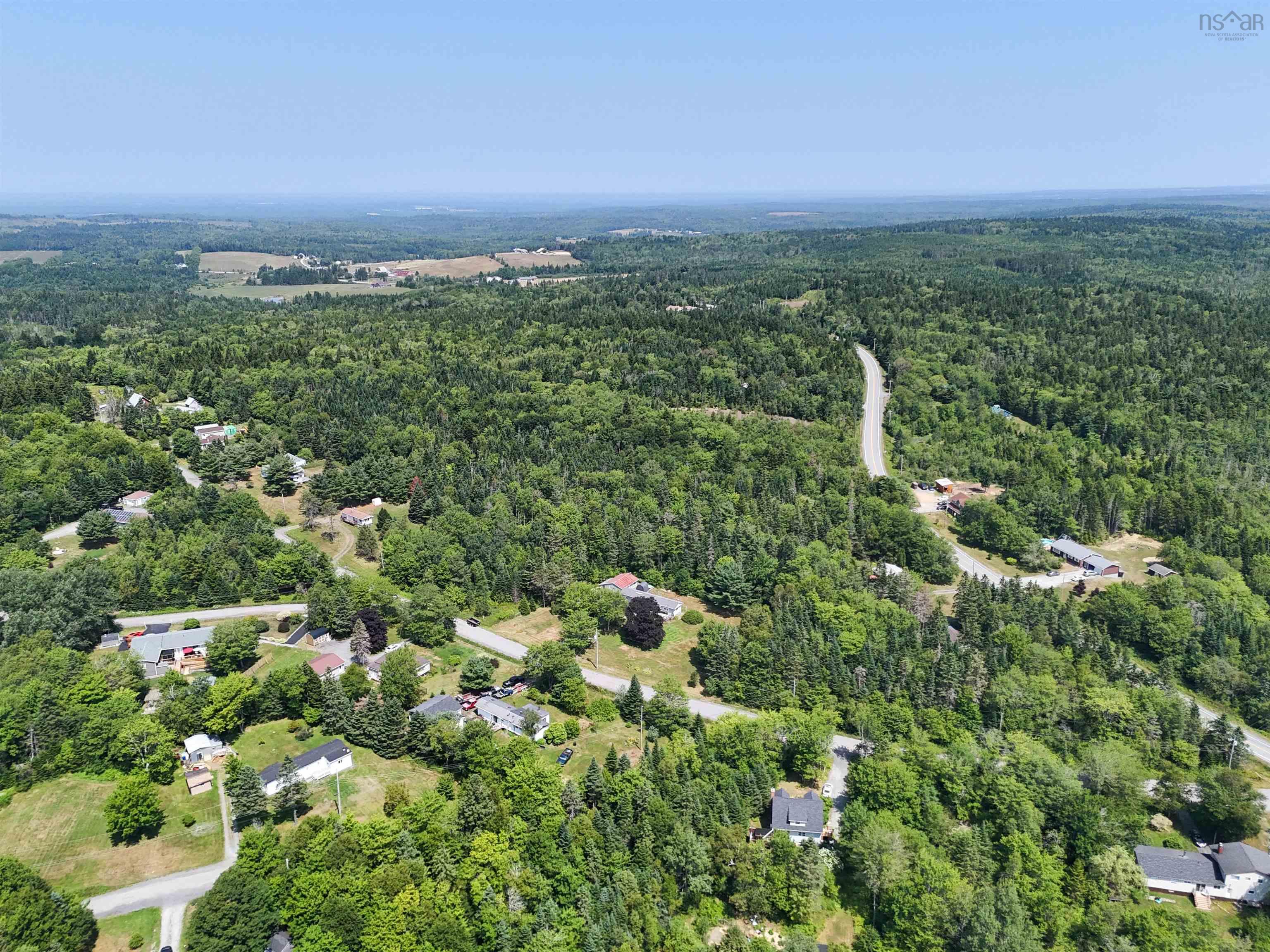 $299,900.00: 777 Collier Road E, Ardoise