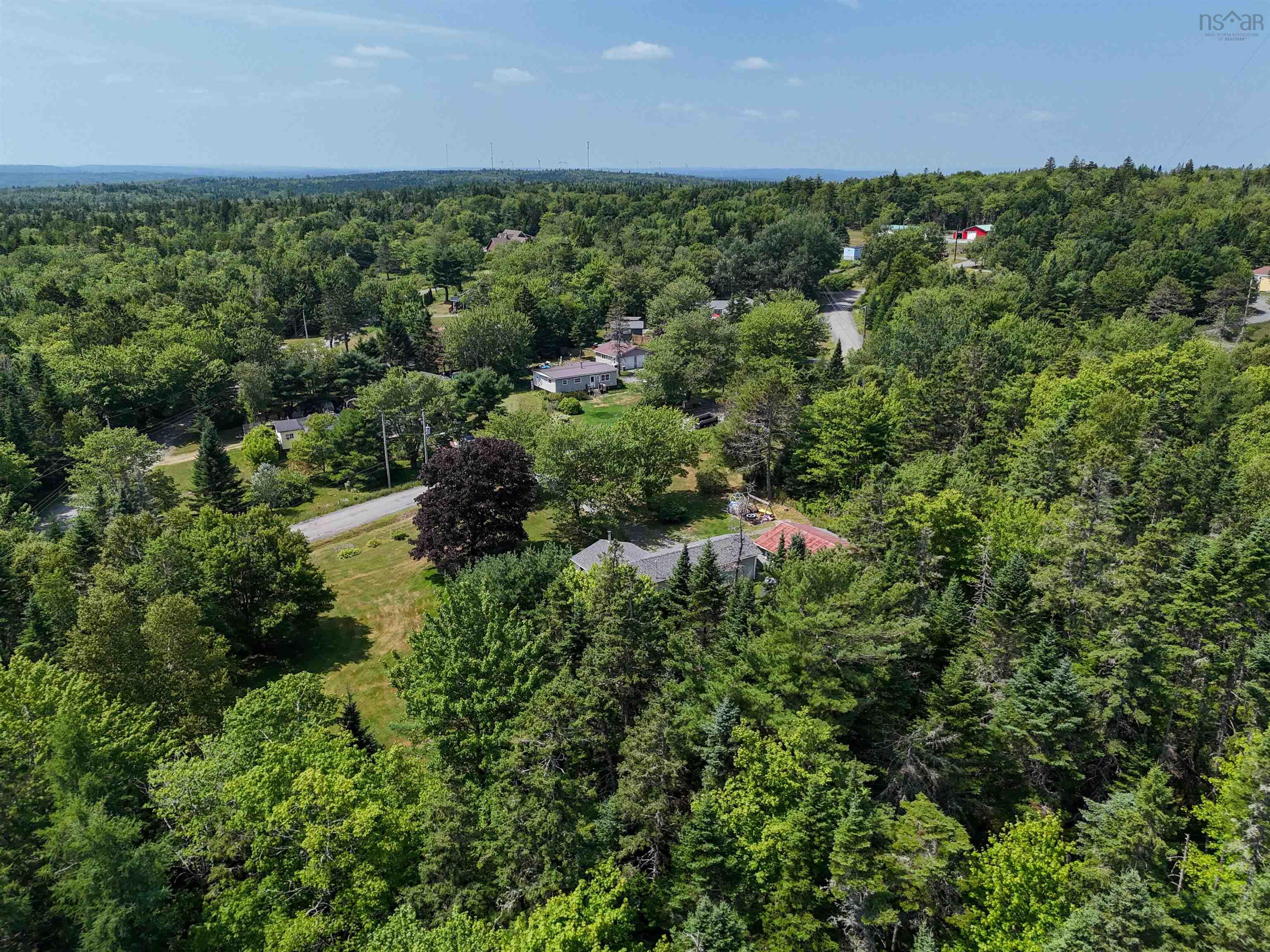 $299,900.00: 777 Collier Road E, Ardoise