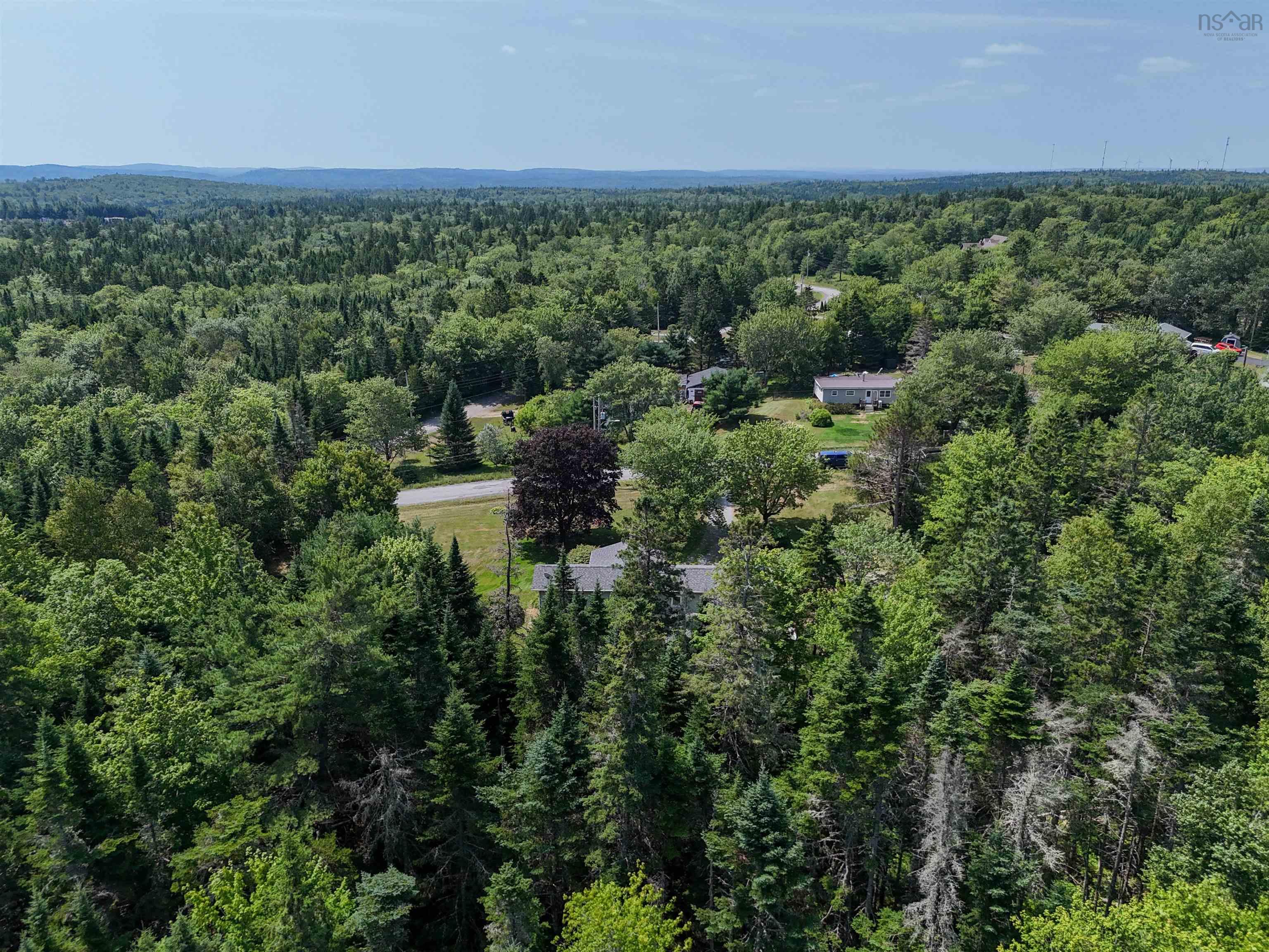 $299,900.00: 777 Collier Road E, Ardoise