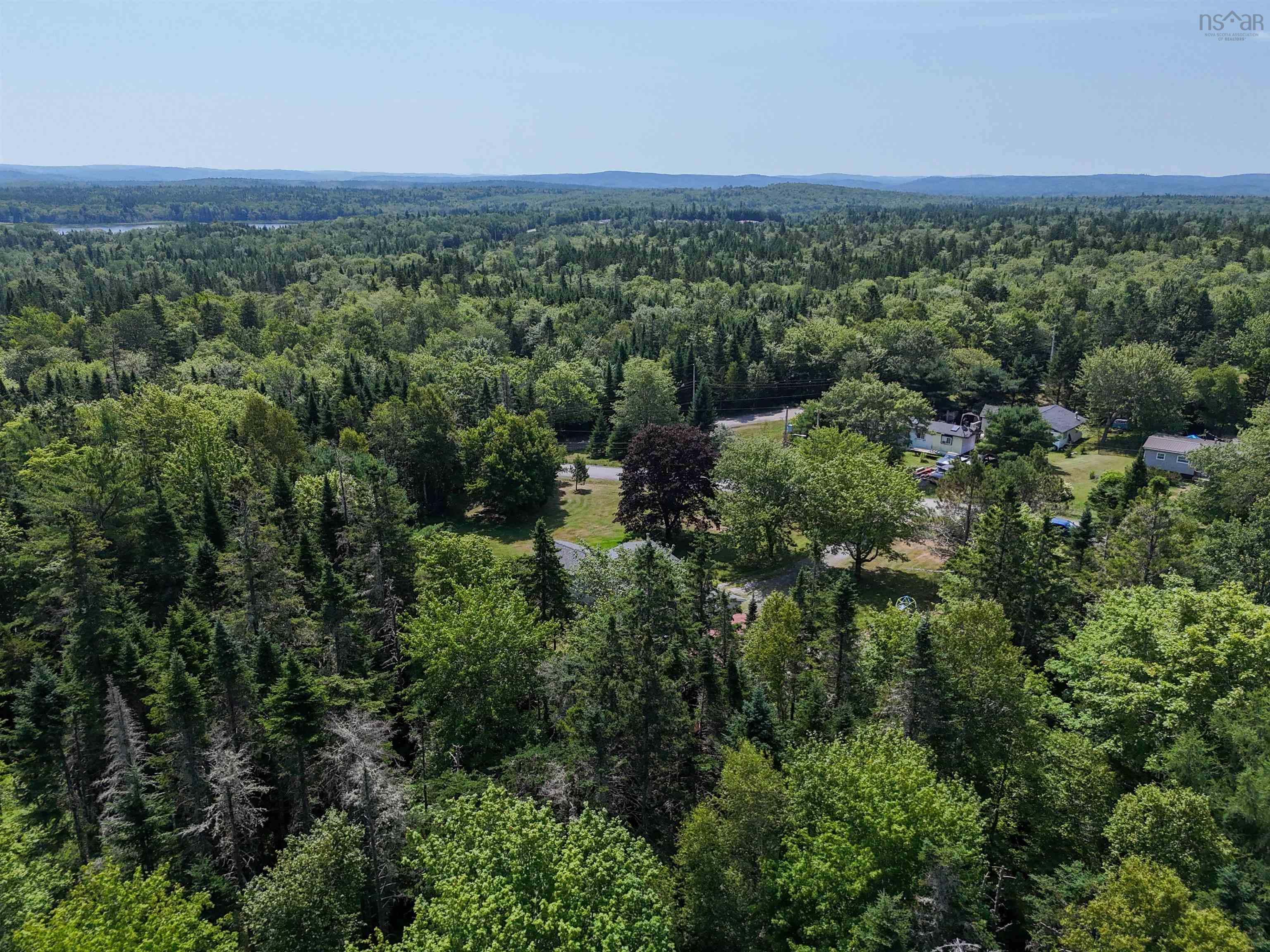 $299,900.00: 777 Collier Road E, Ardoise