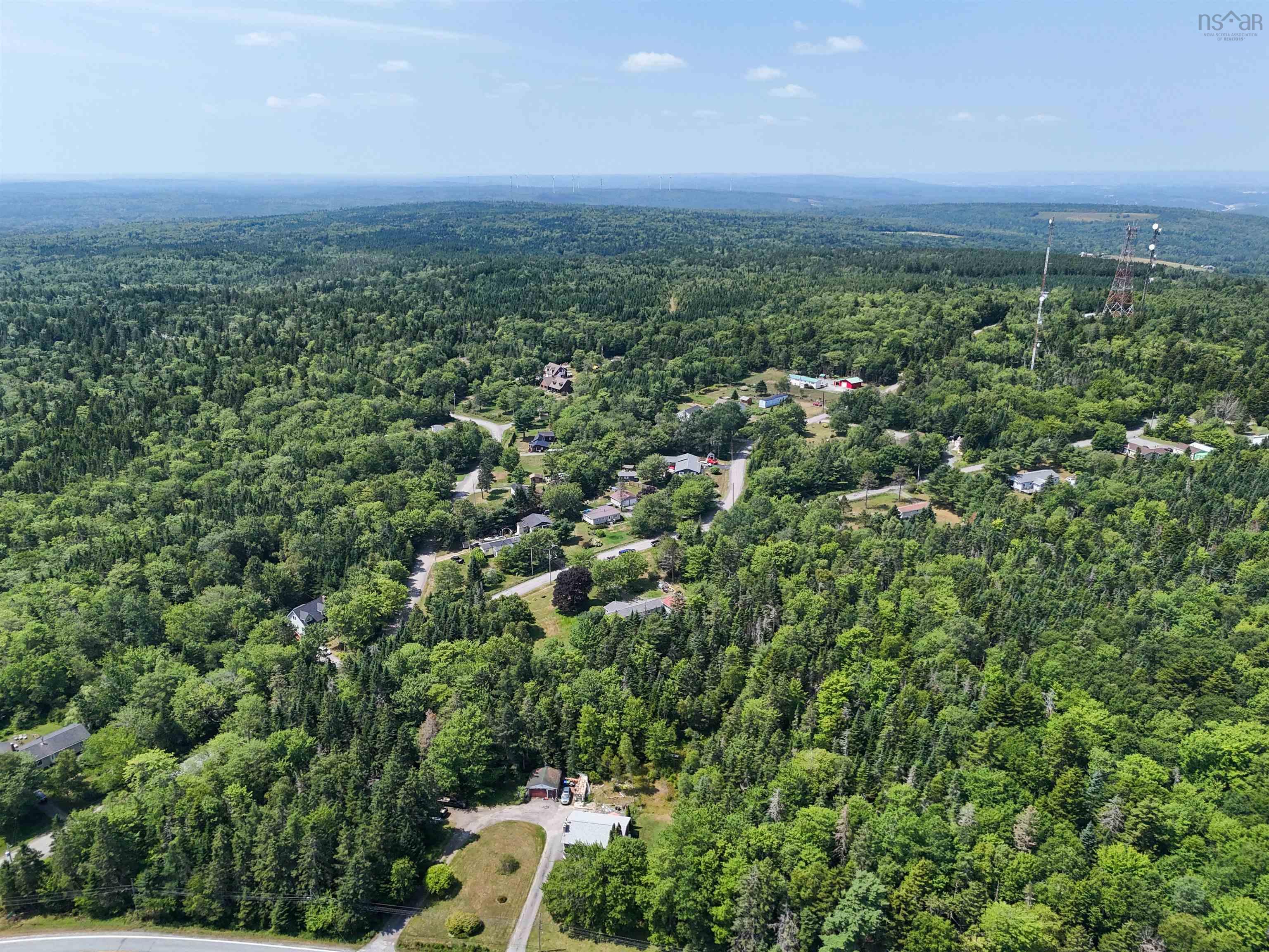 $299,900.00: 777 Collier Road E, Ardoise