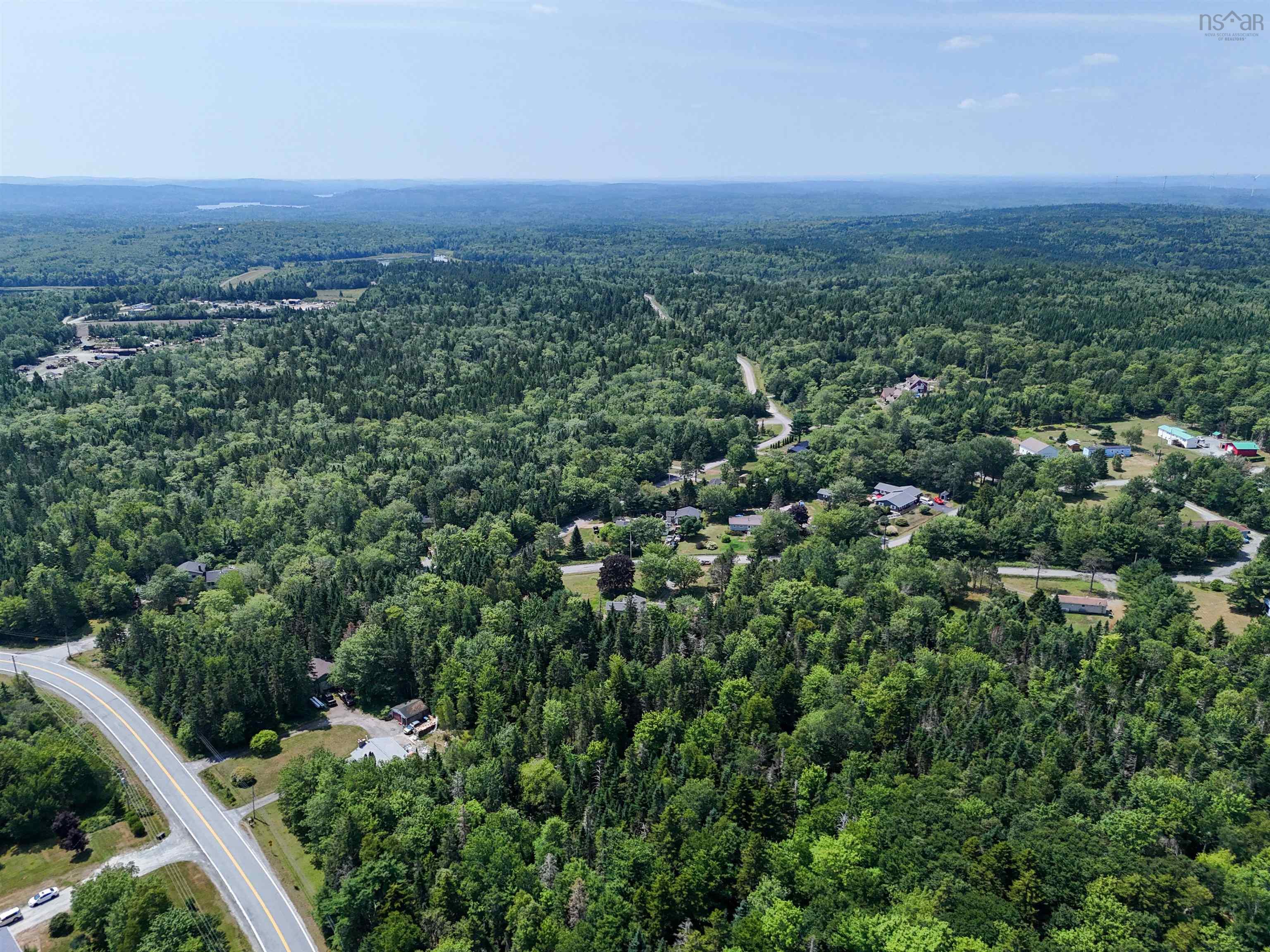 $299,900.00: 777 Collier Road E, Ardoise