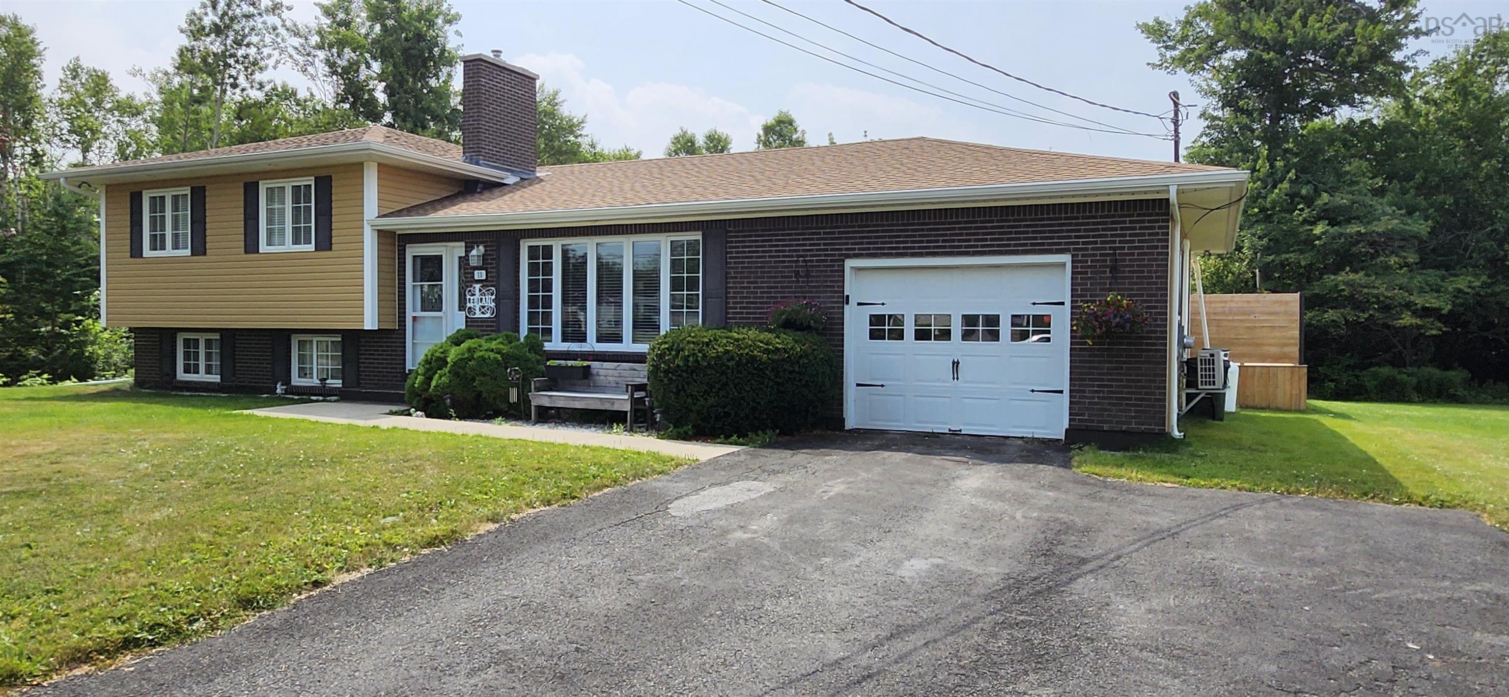 $399,900.00: 13 Lupin Lane, Tanglewood