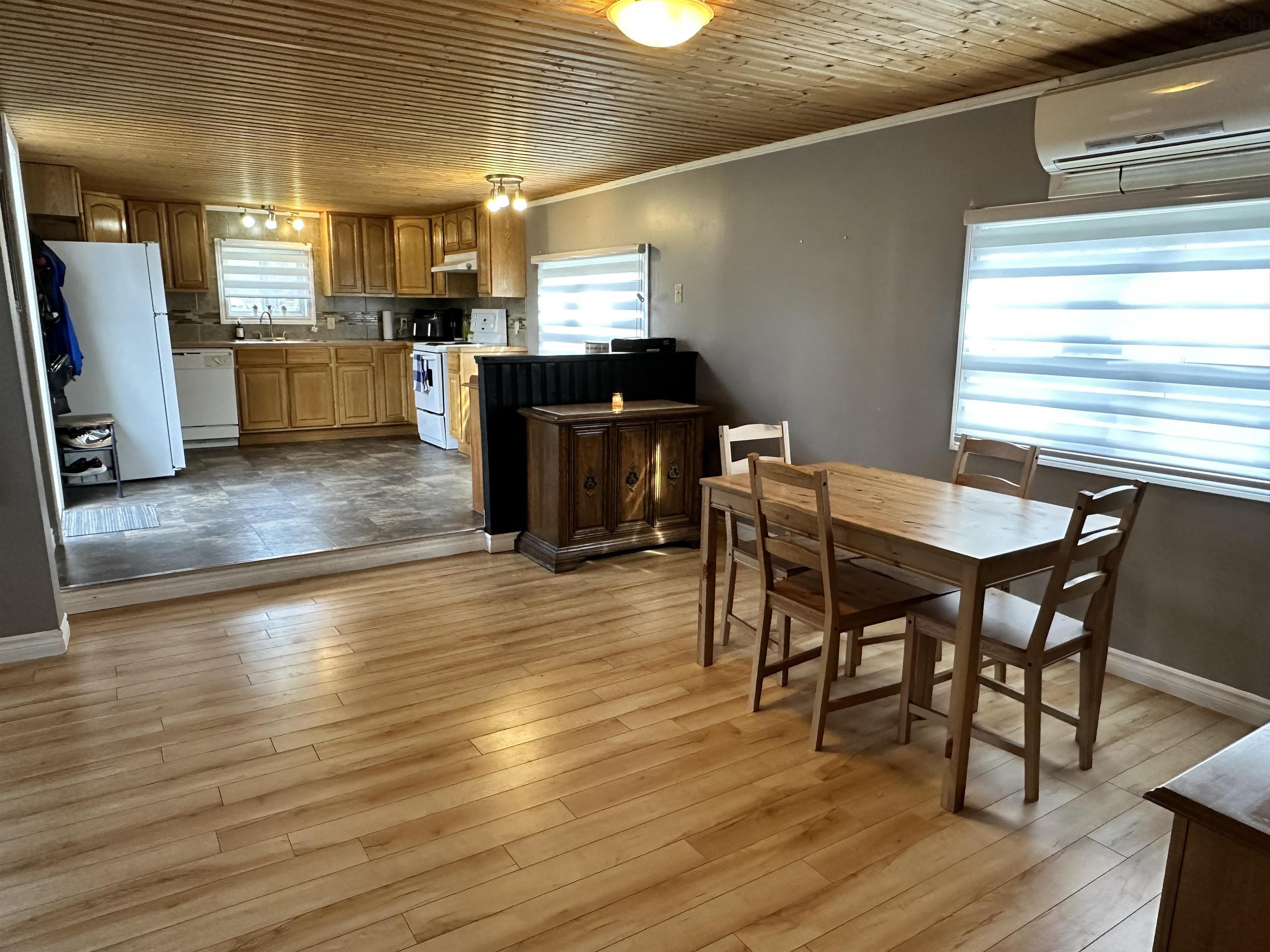 $175,000.00: 41 School Street, Sandy Point