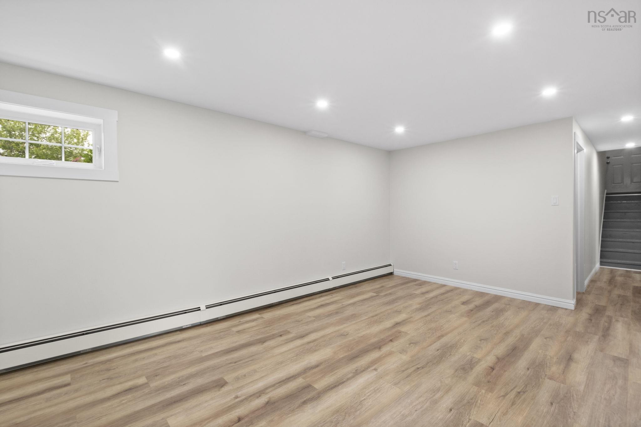 $549,900.00: 2515 Old Sambro Road, Williamswood