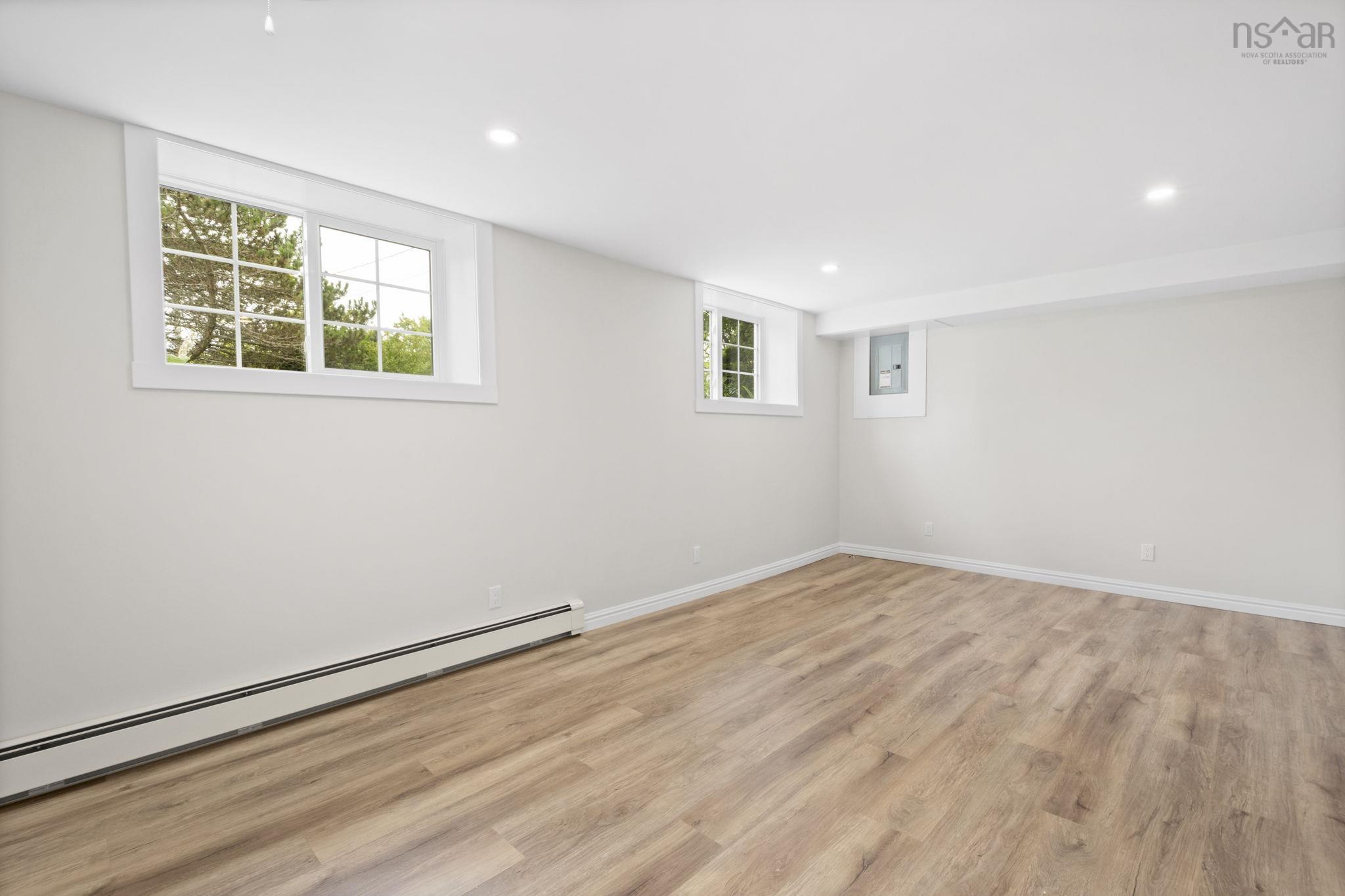 $549,900.00: 2515 Old Sambro Road, Williamswood