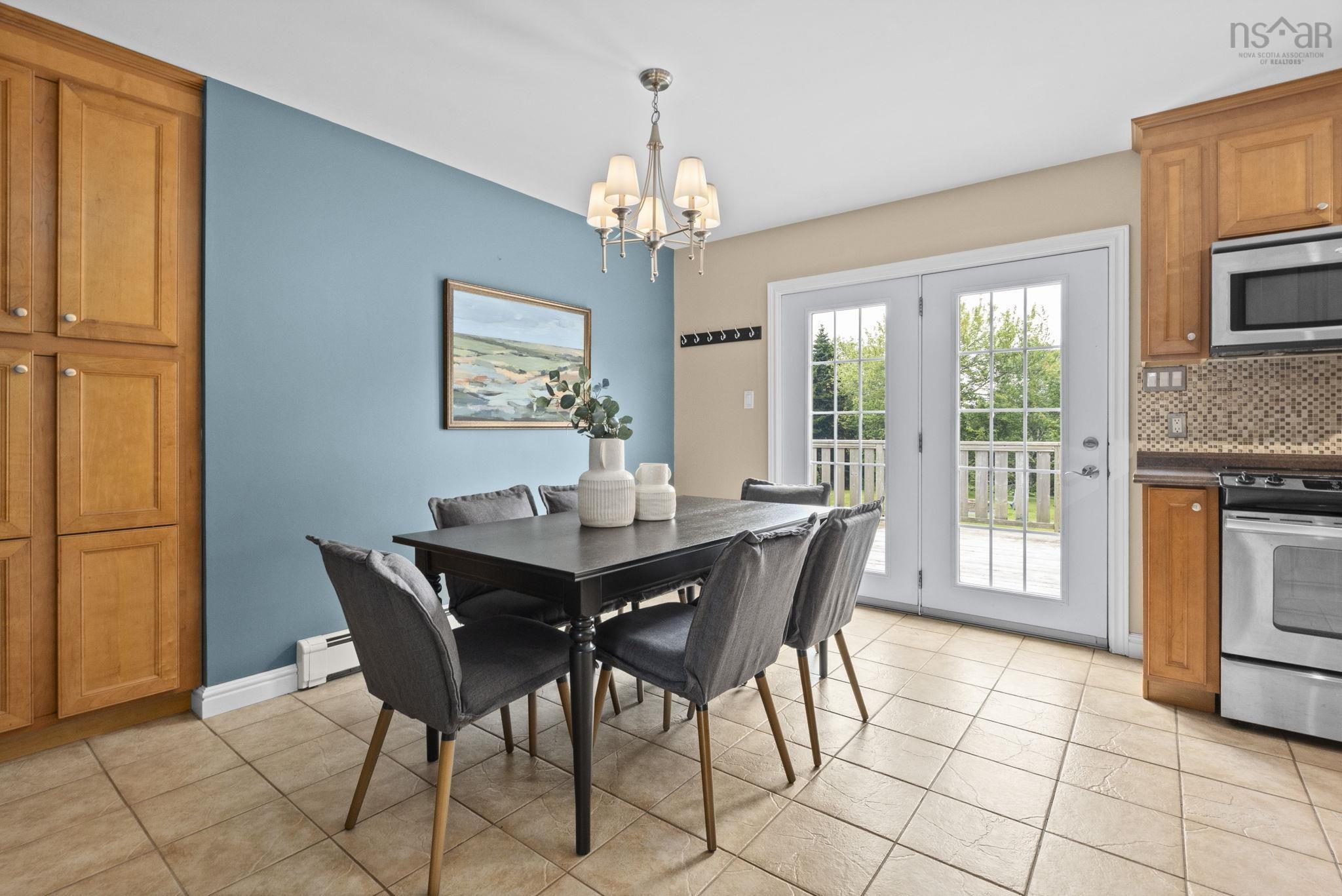 $549,900.00: 2515 Old Sambro Road, Williamswood