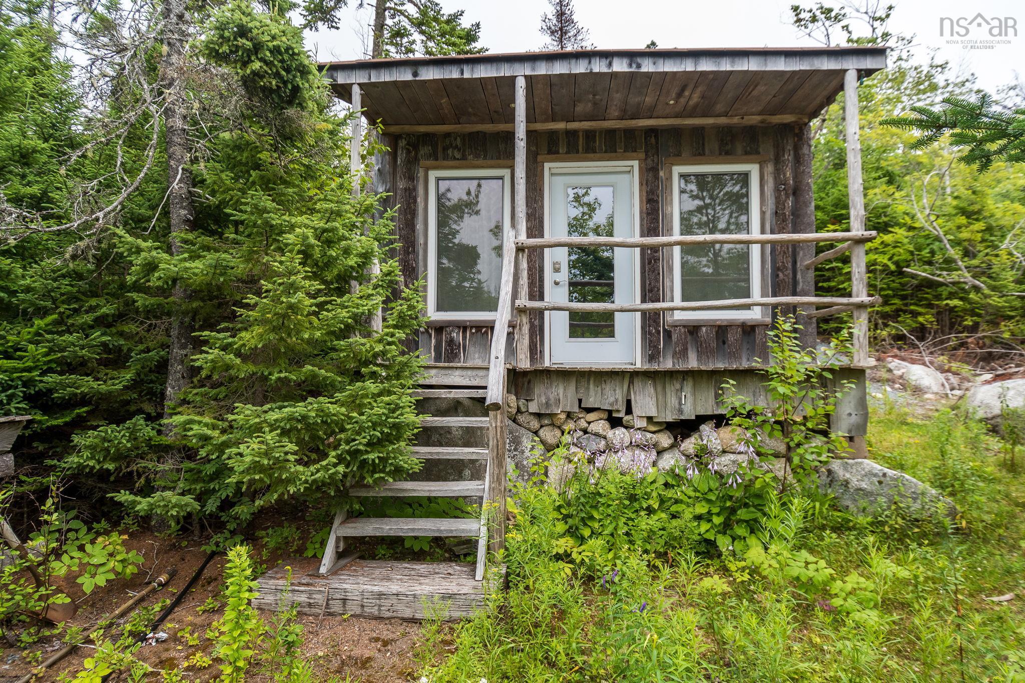 $549,900.00: 2515 Old Sambro Road, Williamswood