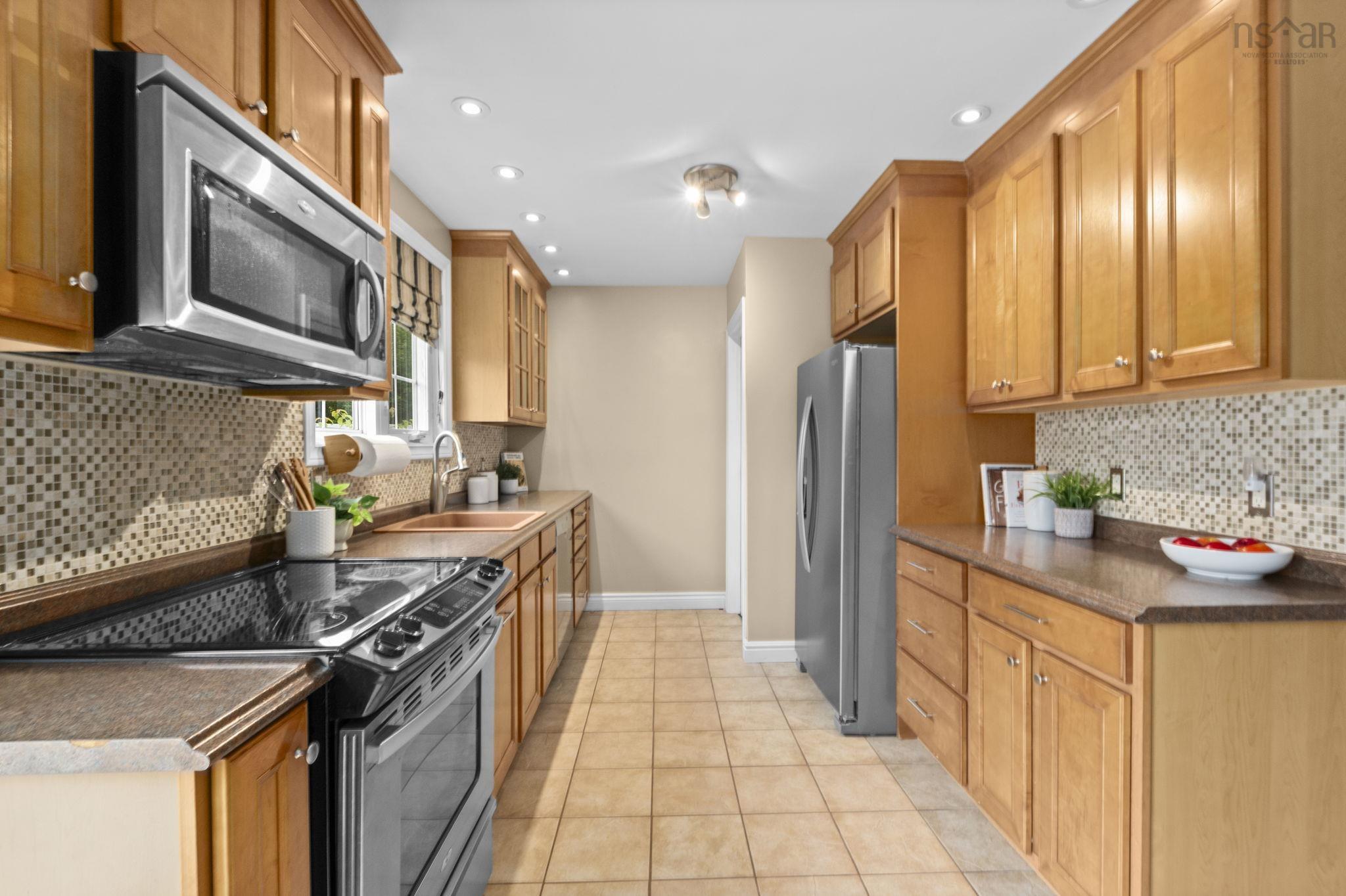 $549,900.00: 2515 Old Sambro Road, Williamswood