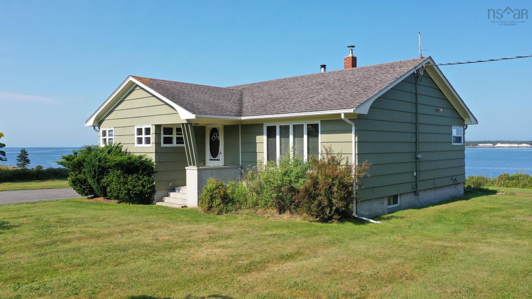 $389,000.00: 639 Highway 3 Highway, Lower East Pubnico