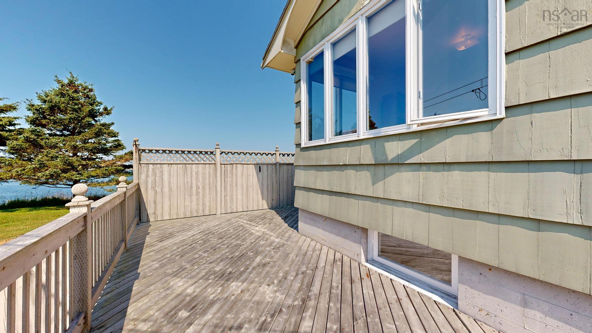 $389,000.00: 639 Highway 3 Highway, Lower East Pubnico