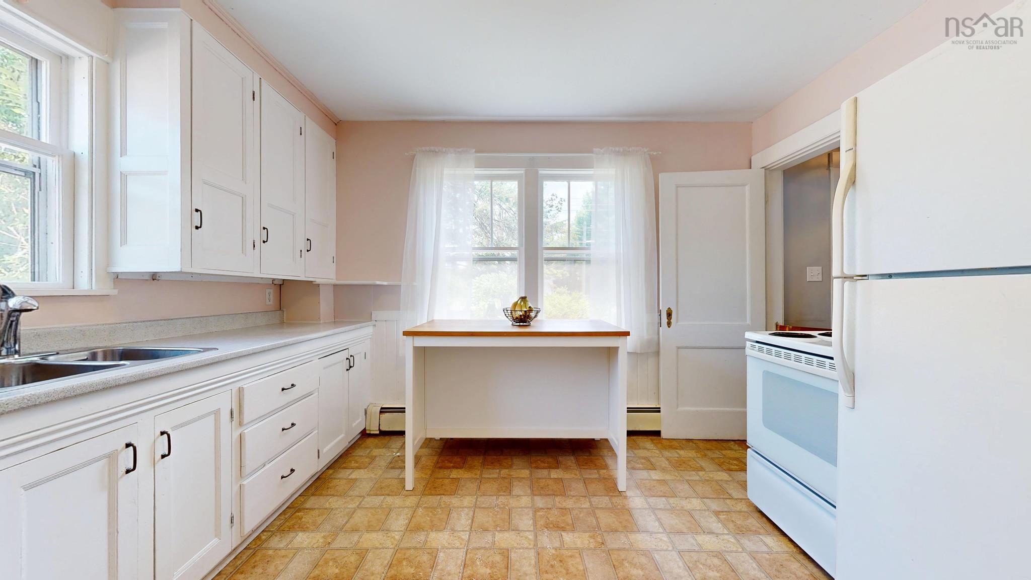 $399,900.00: 5065 Highway 1, Waterville