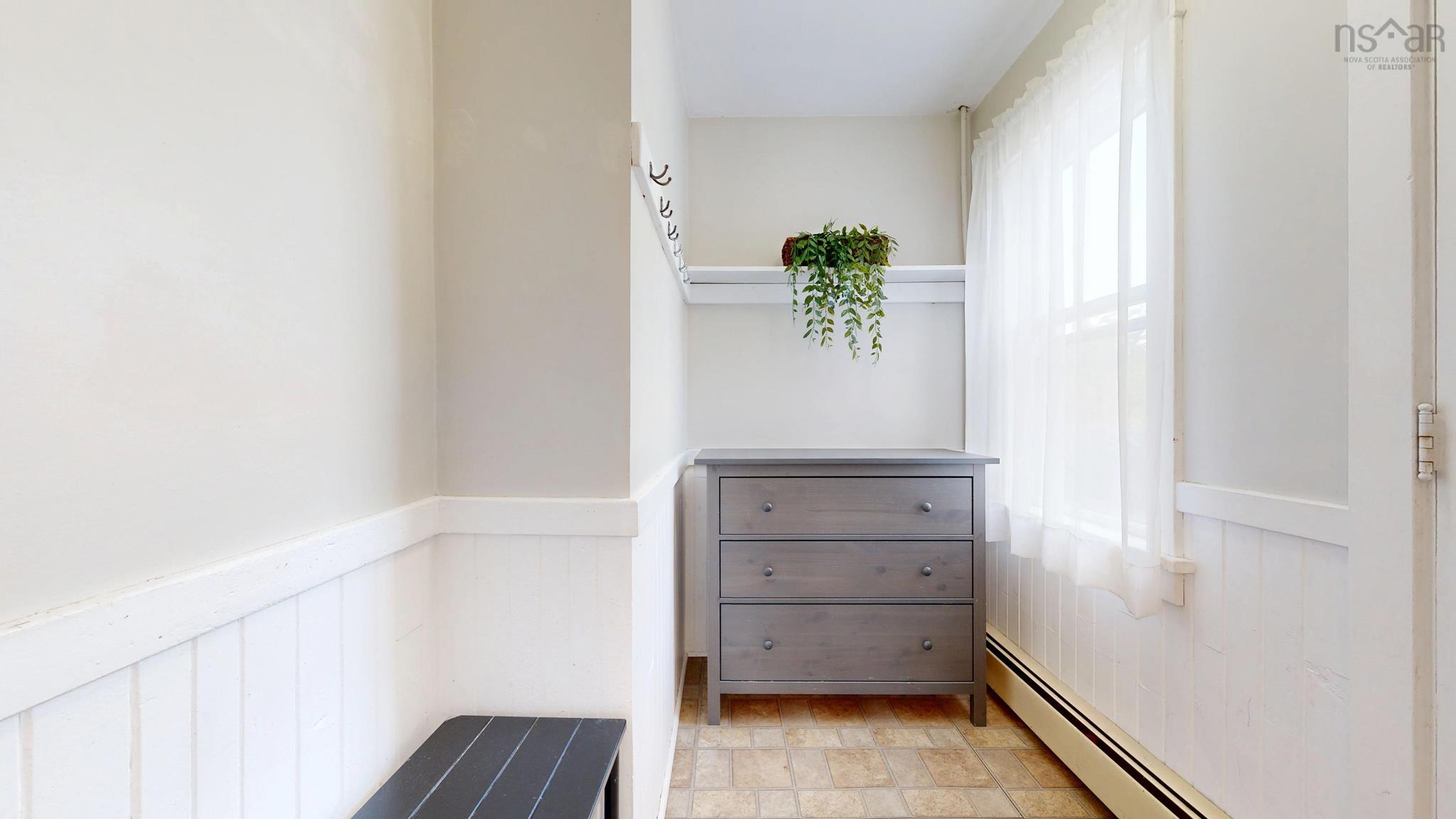 $399,900.00: 5065 Highway 1, Waterville