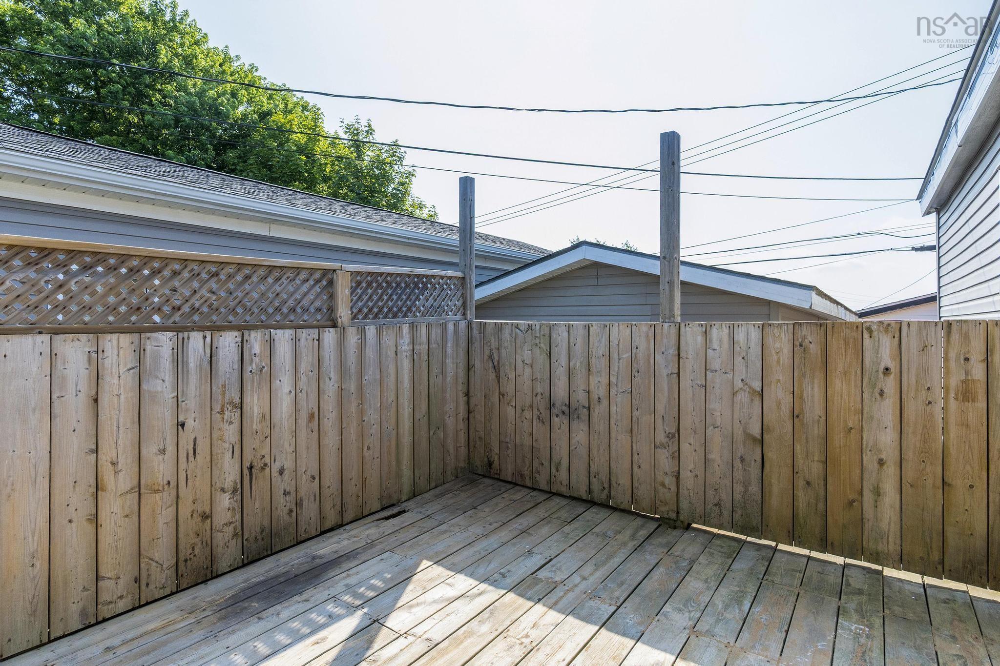 $200,000.00: 27 Florence Avenue, Dartmouth