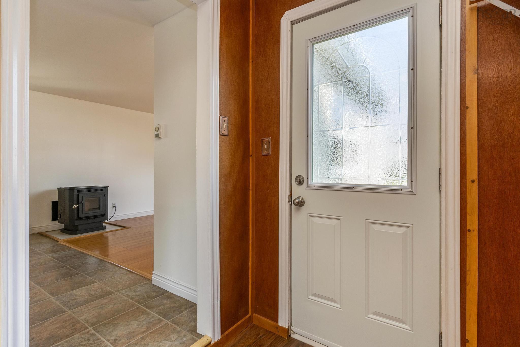 $200,000.00: 27 Florence Avenue, Dartmouth